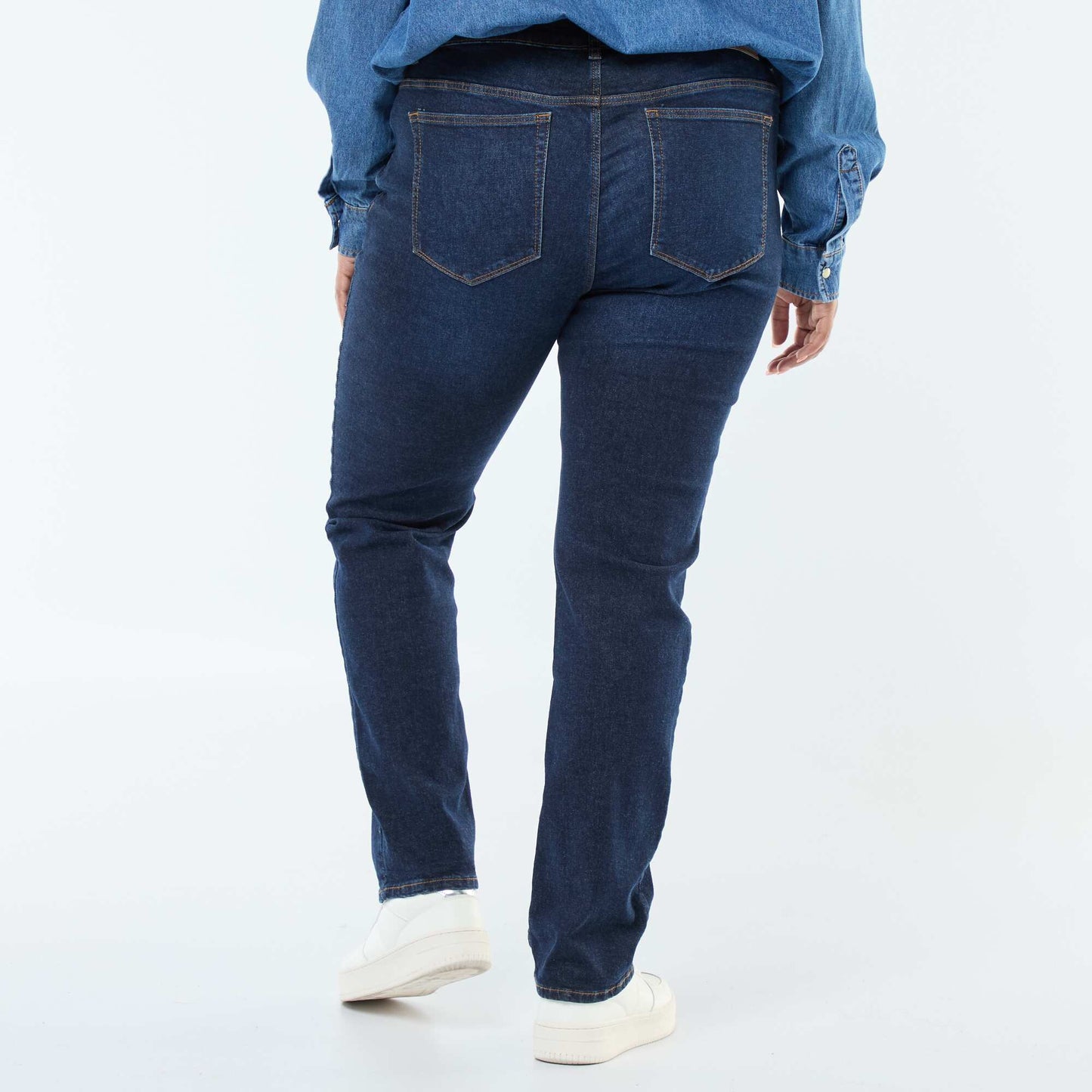 Jean regular 5 poches L30 BRUT