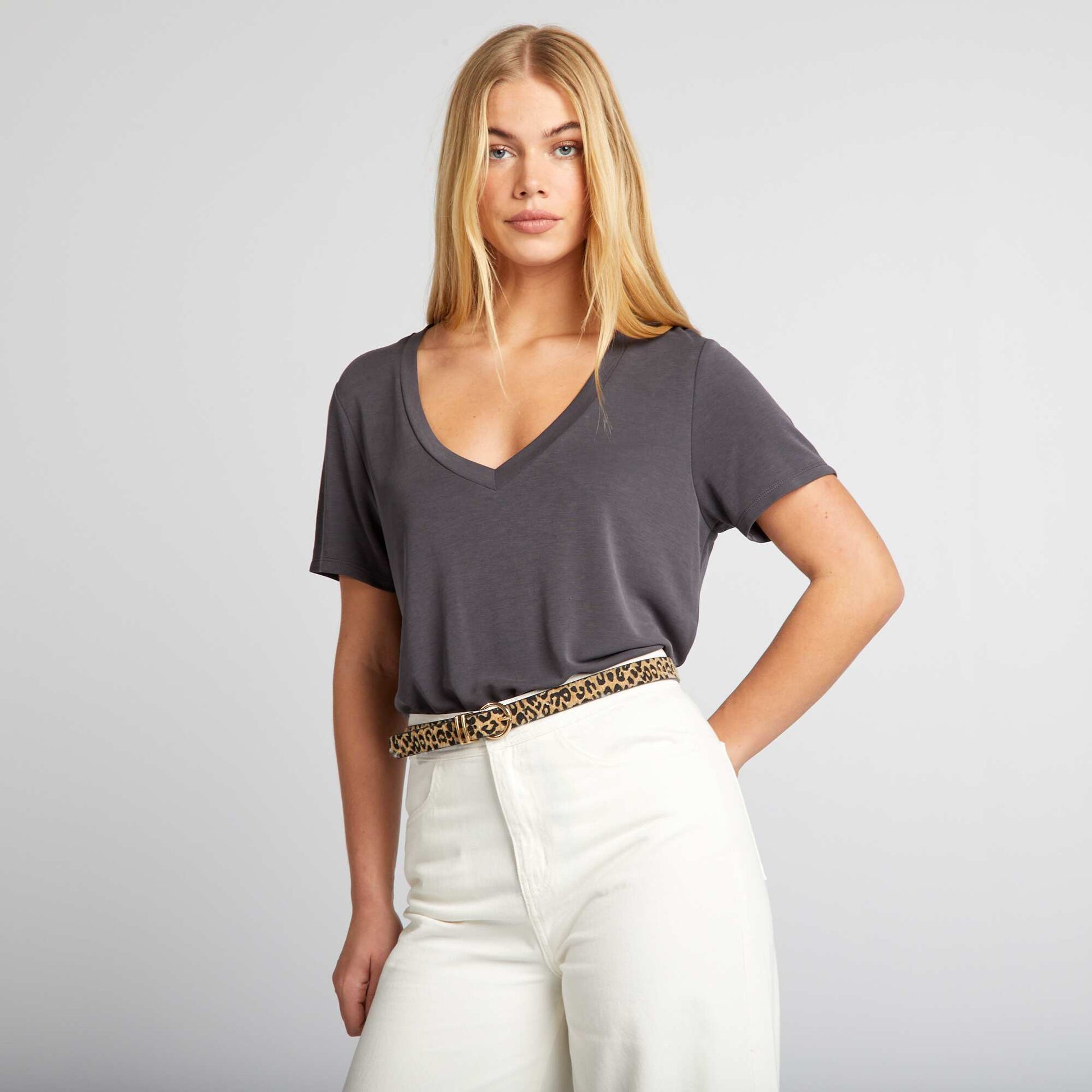 T-shirt stretch à col V NOIR