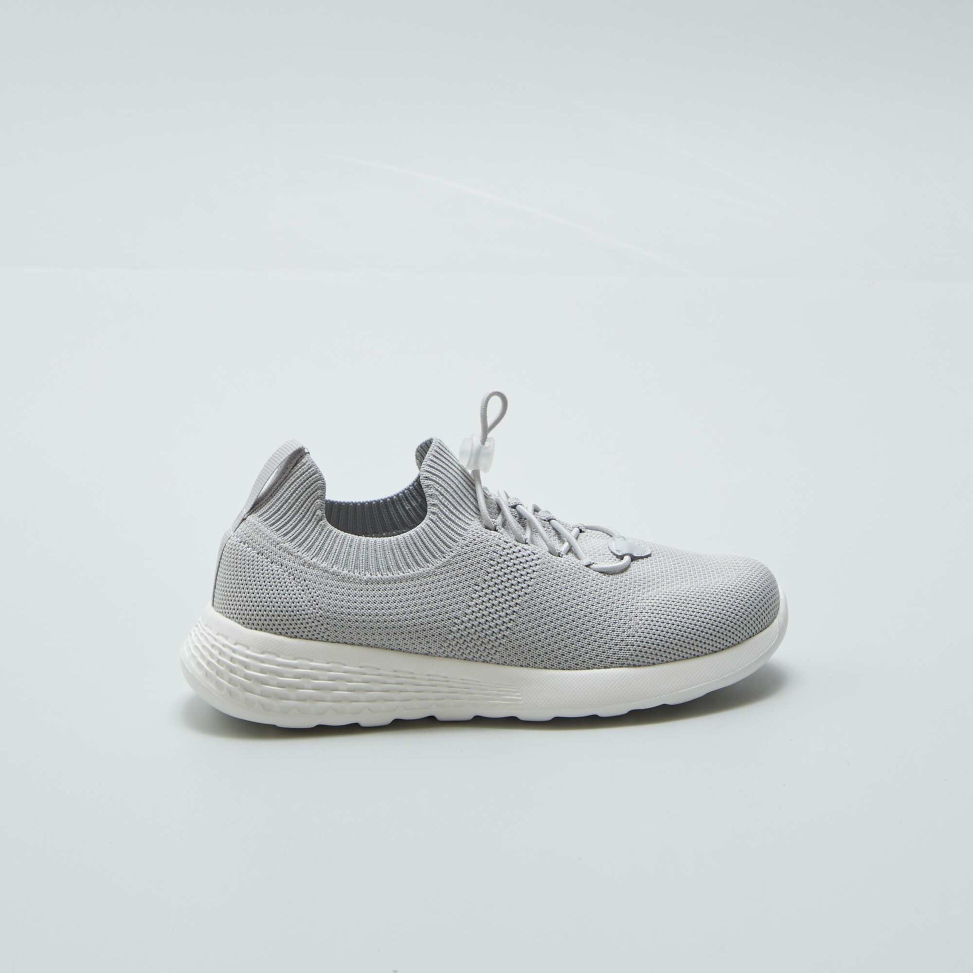 Baskets type running GRIS