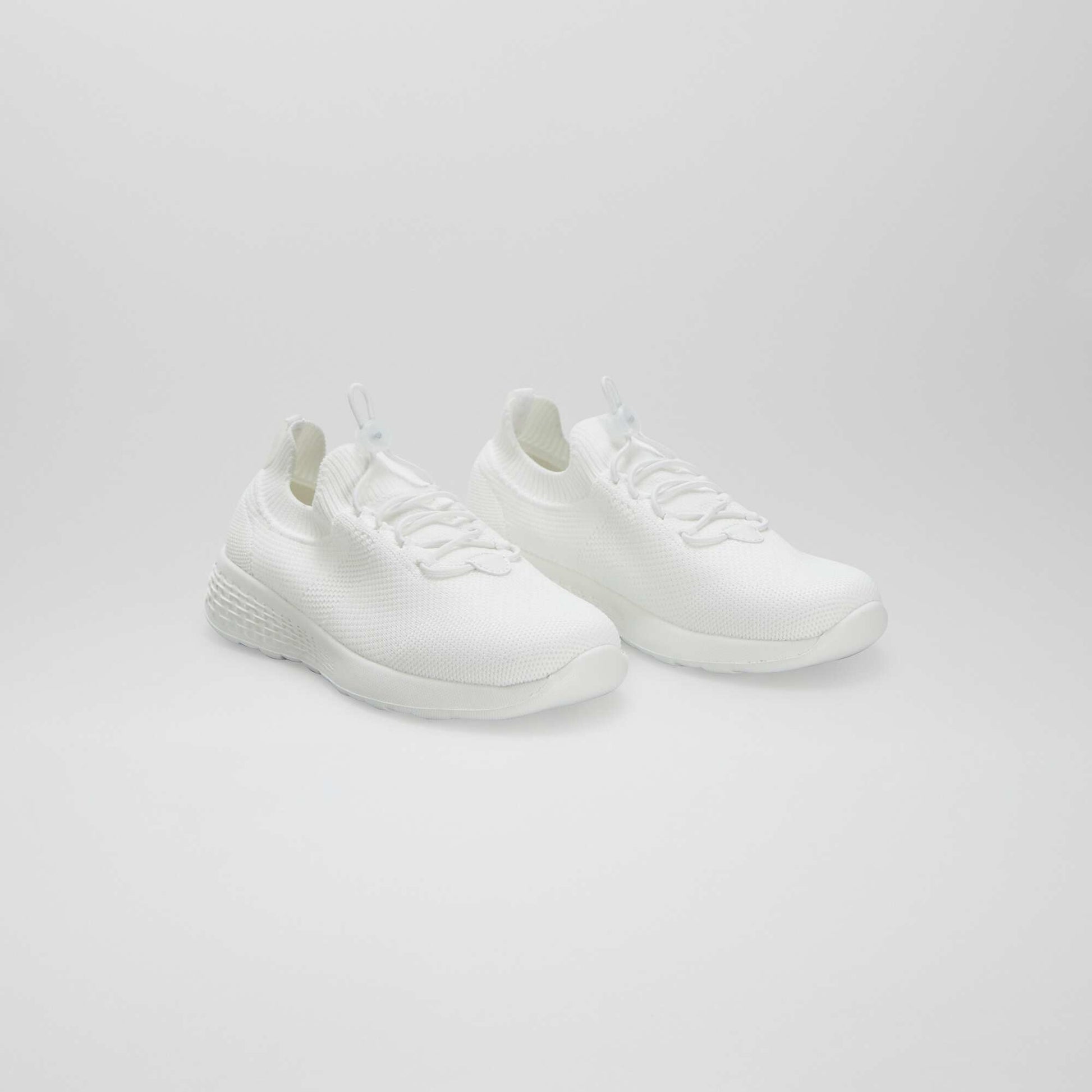 Baskets type running BLANC