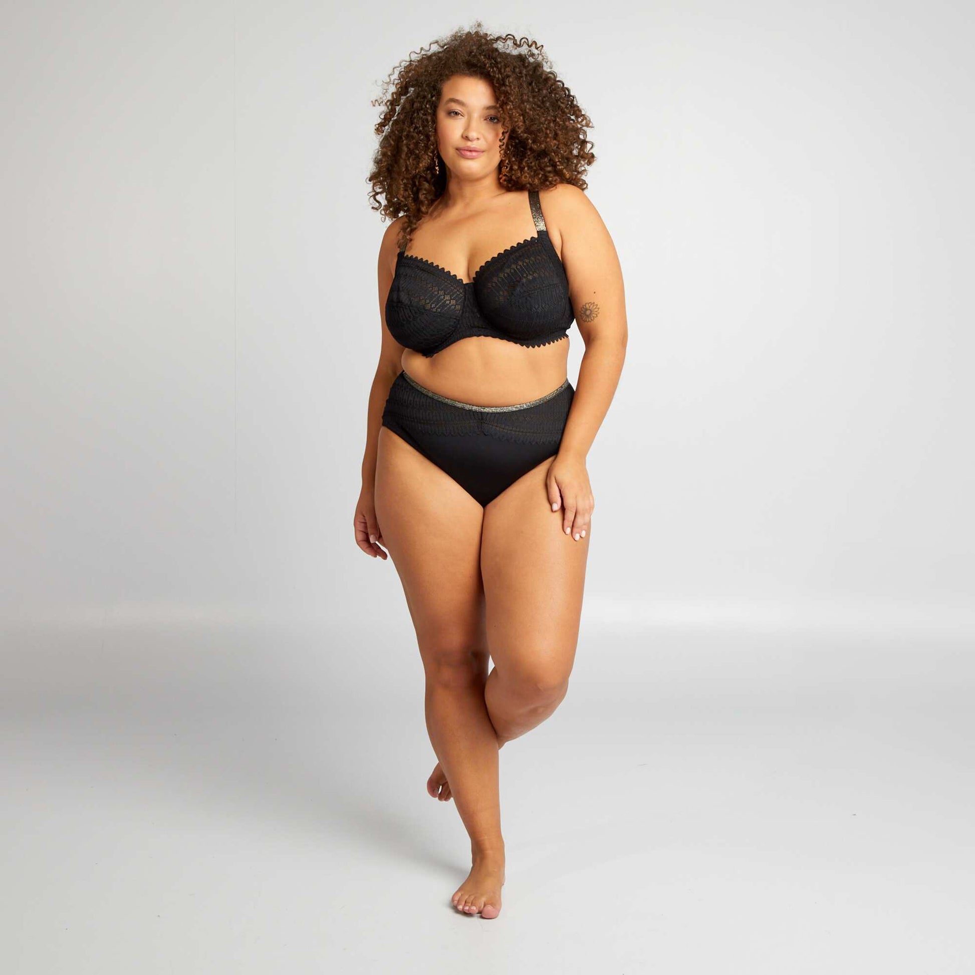Culotte en microfibre et dentelle NOIR