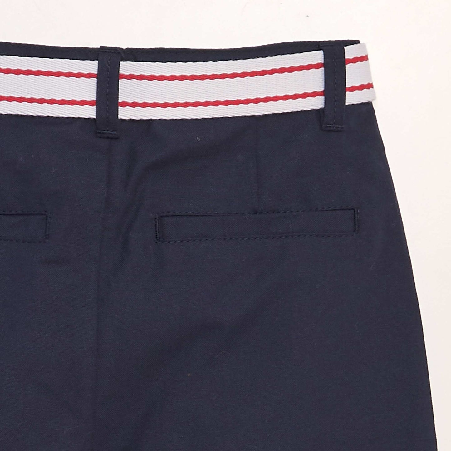Bermuda avec ceinture contrastante BLEU MARINE