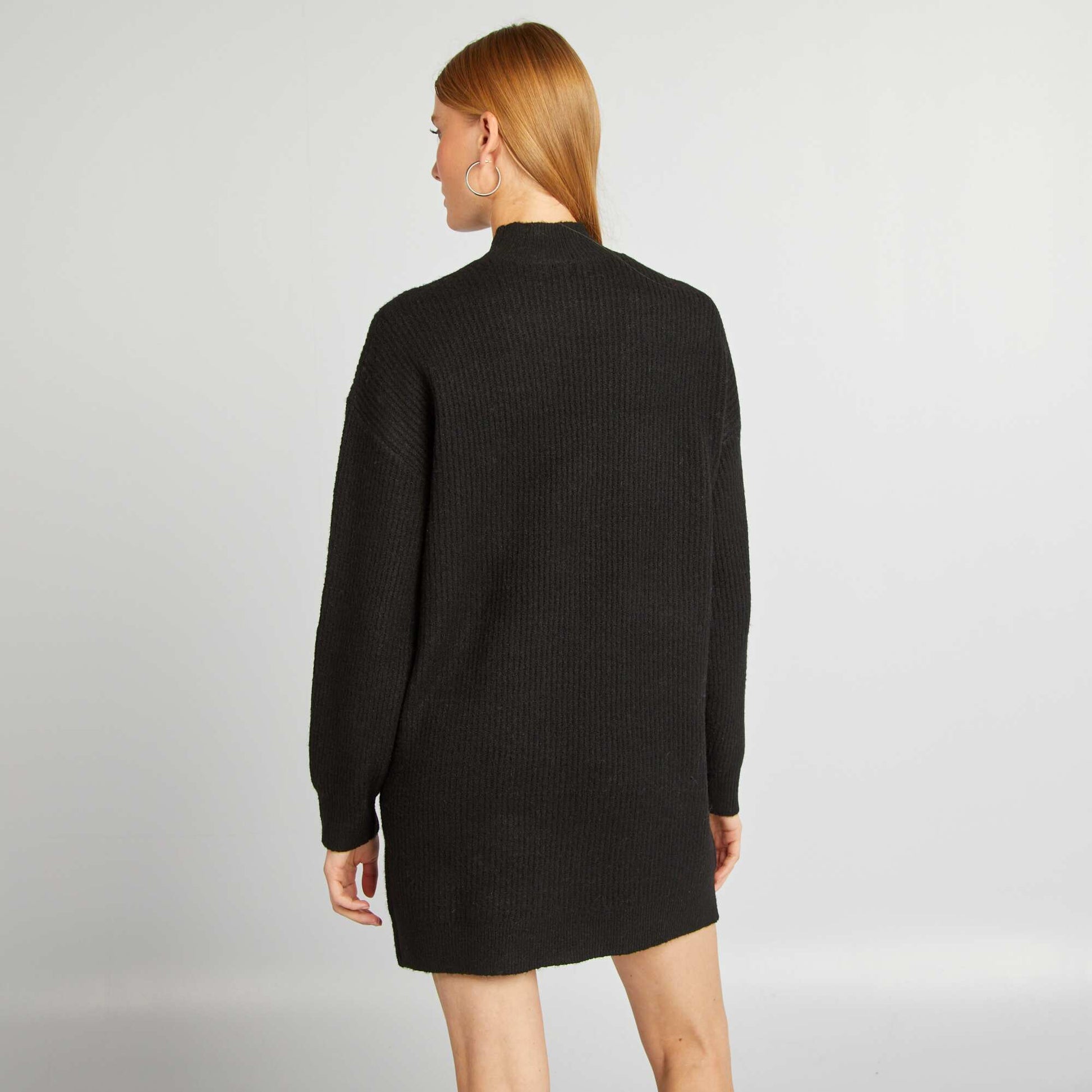 Robe pull en maille et col ras du cou NOIR