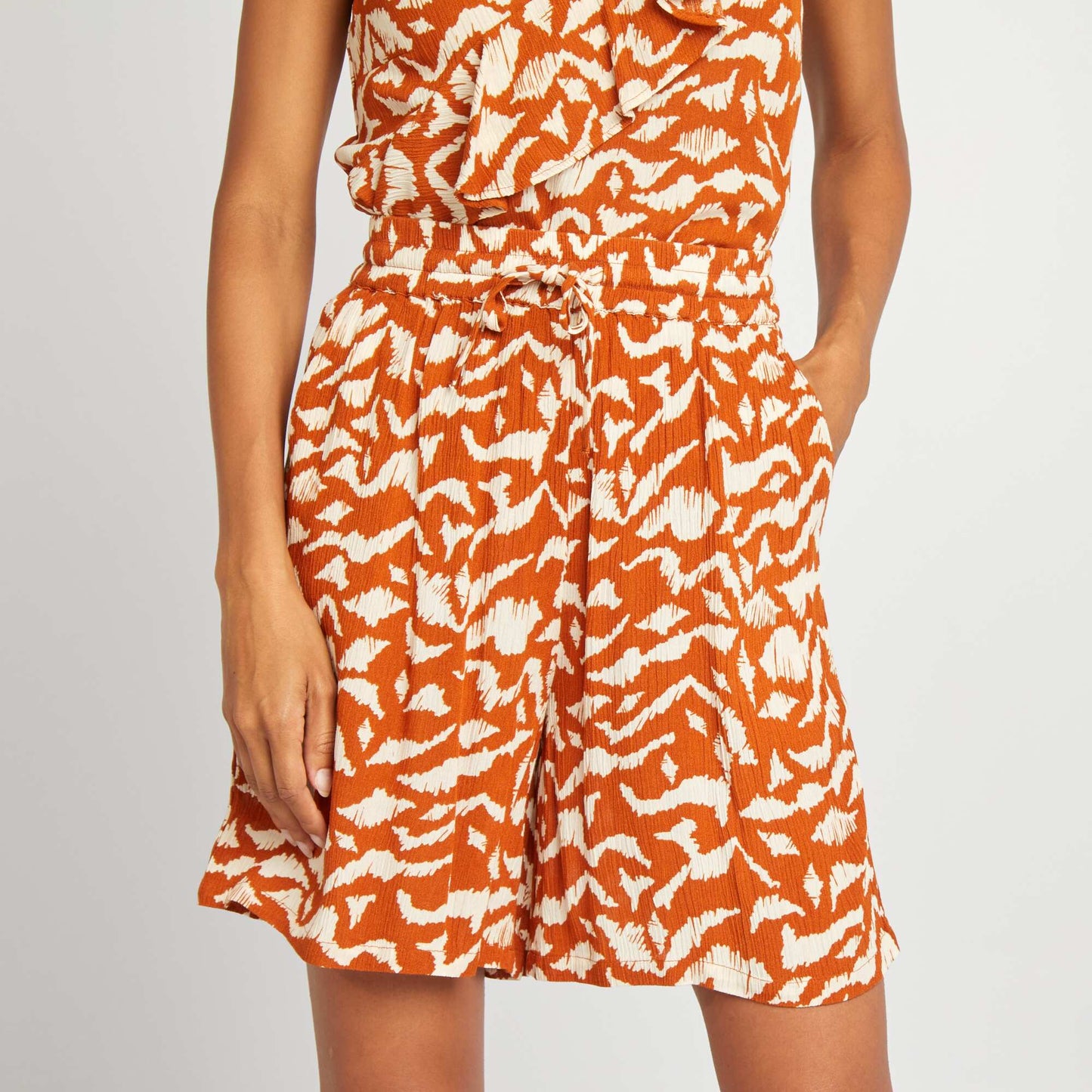 Short imprimé en maille crêpe MARRON