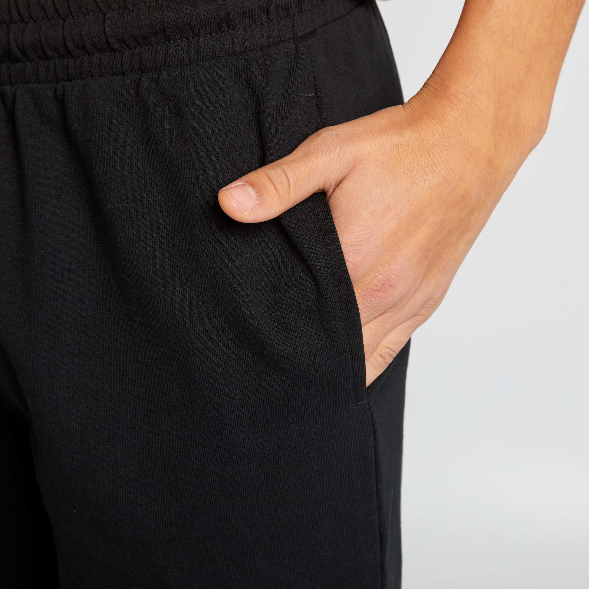 Short de sport style jogger NOIR