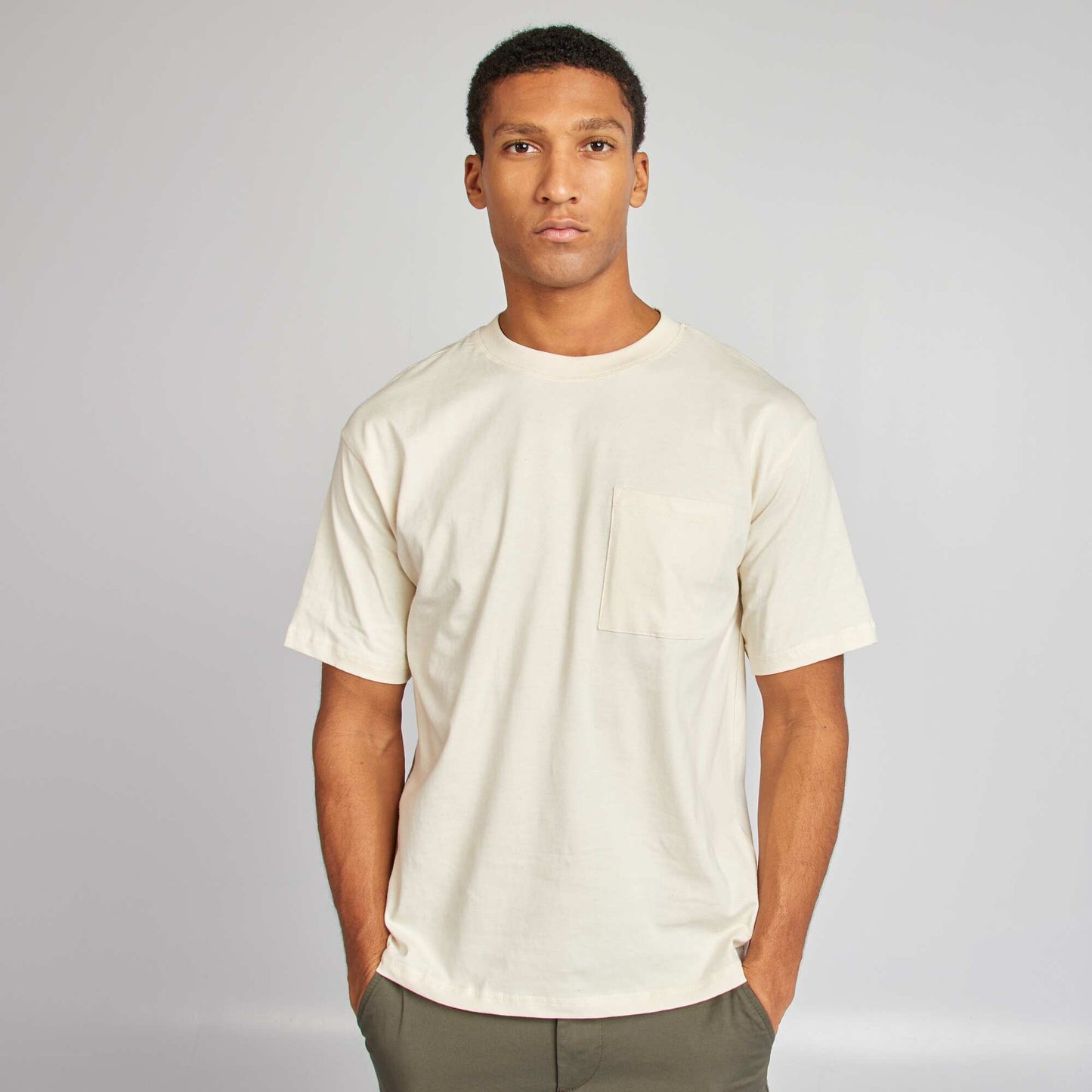T-shirt uni avec poche poitrine ECRU