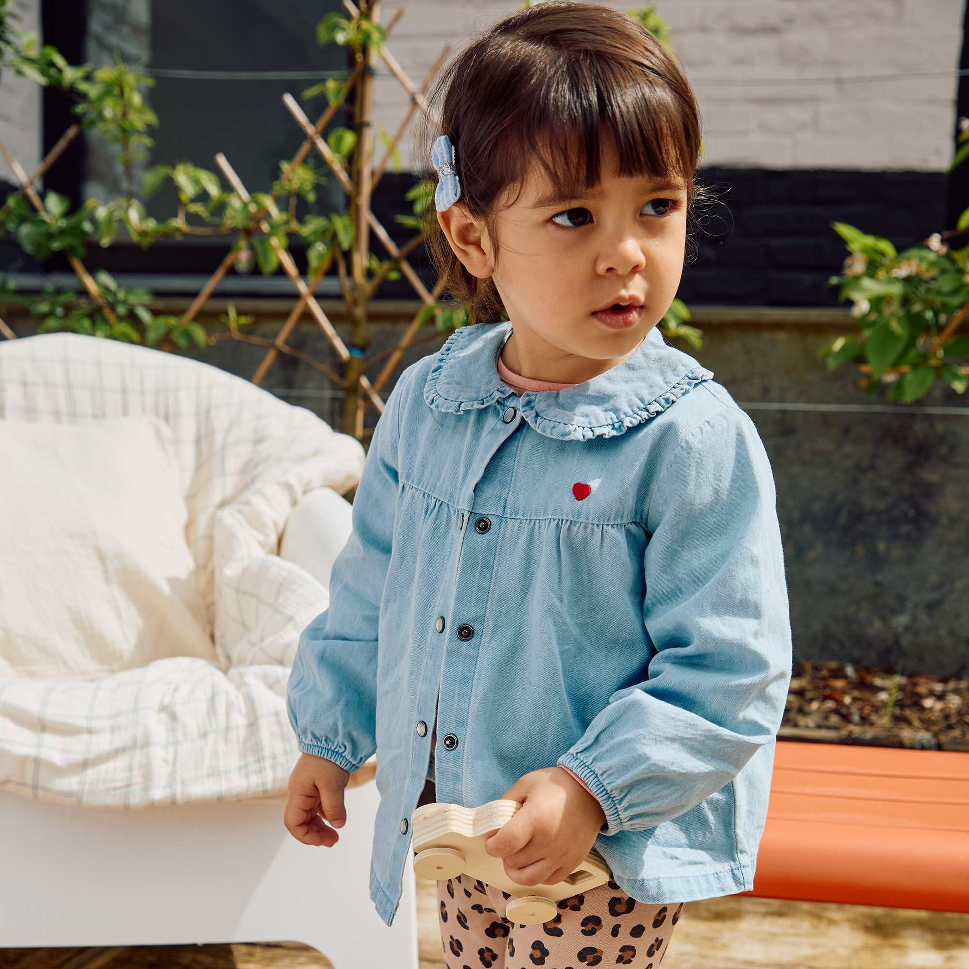 Chemise en denim avec broderie cœur BLEU