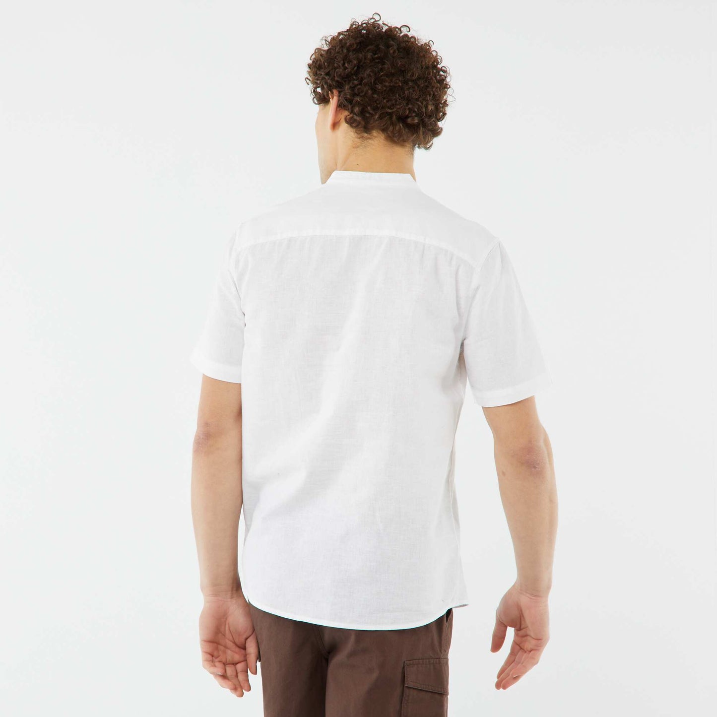 Chemise unie manches courtes col mao BLANC