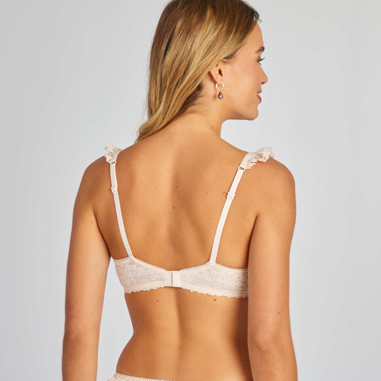 Soutien-gorge corbeille en dentelle ROSE POUDRé