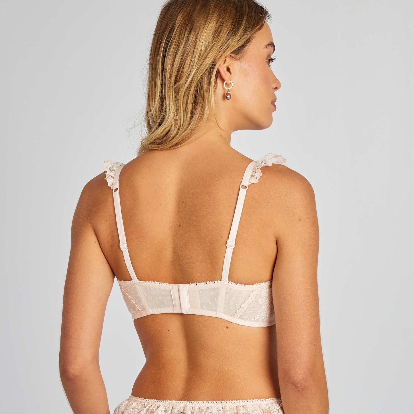 Soutien-gorge corbeille en dentelle ROSE POUDRé