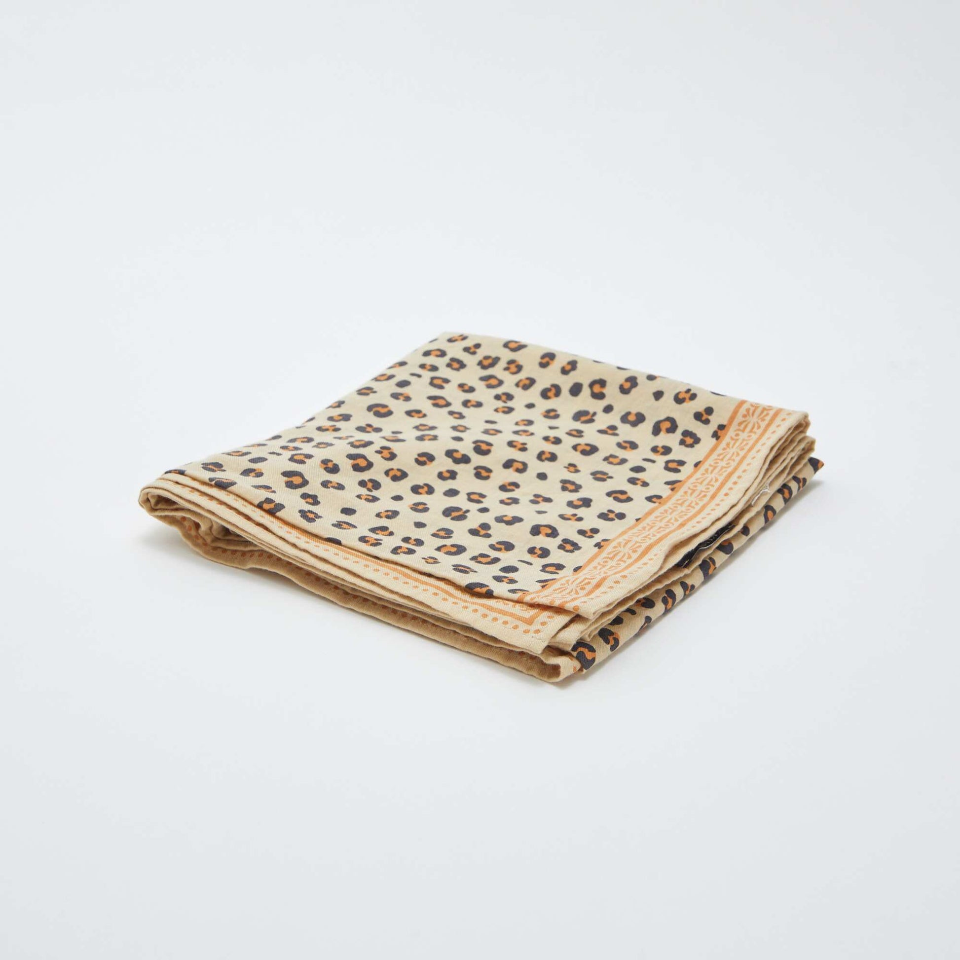 Large foulard imprimé LéOPARD