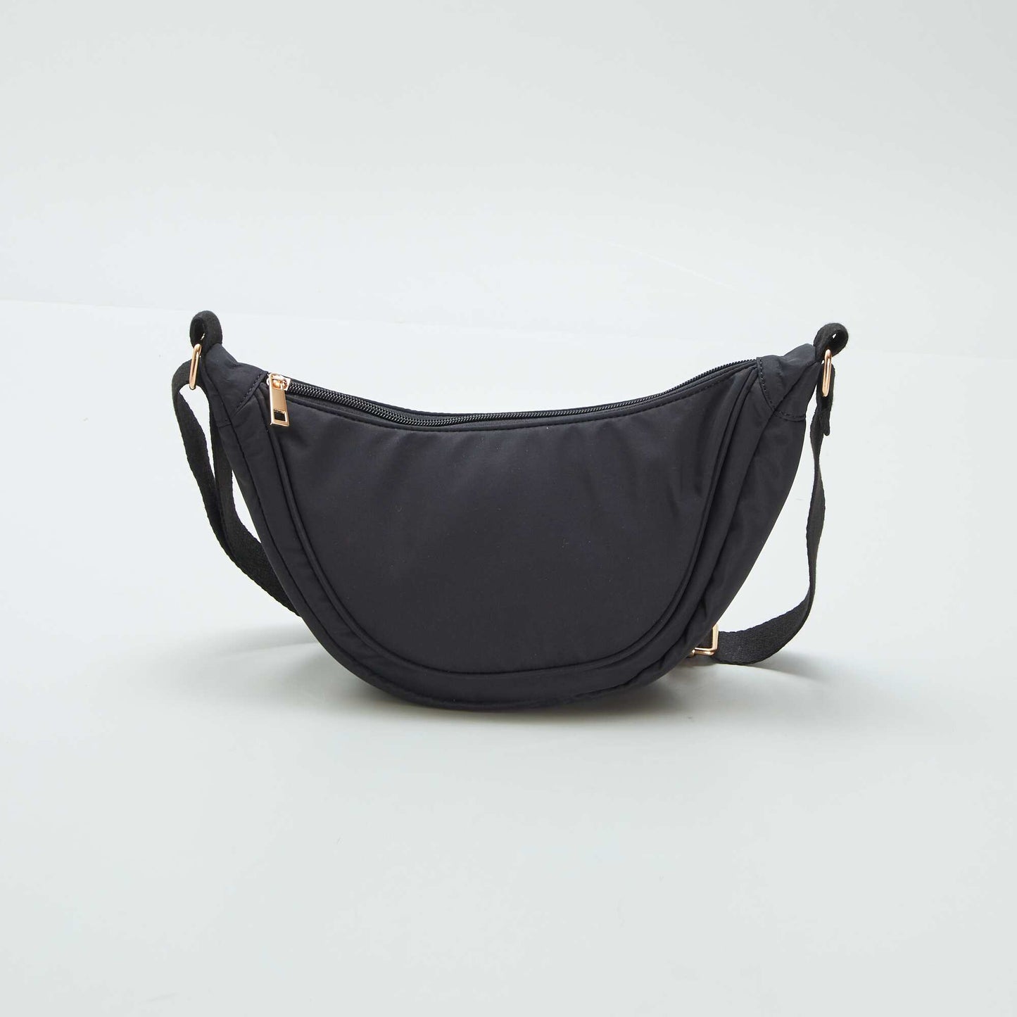 Sac demi lune en nylon NOIR