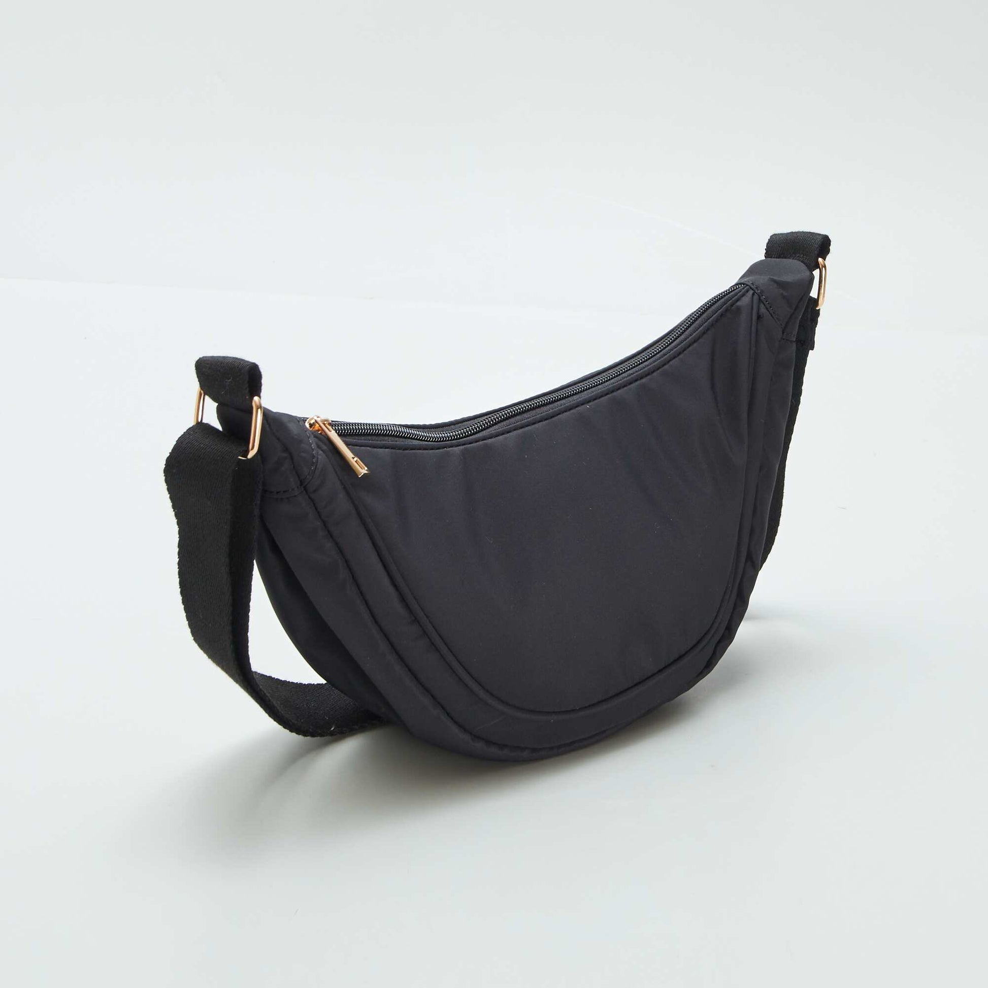 Sac demi lune en nylon NOIR