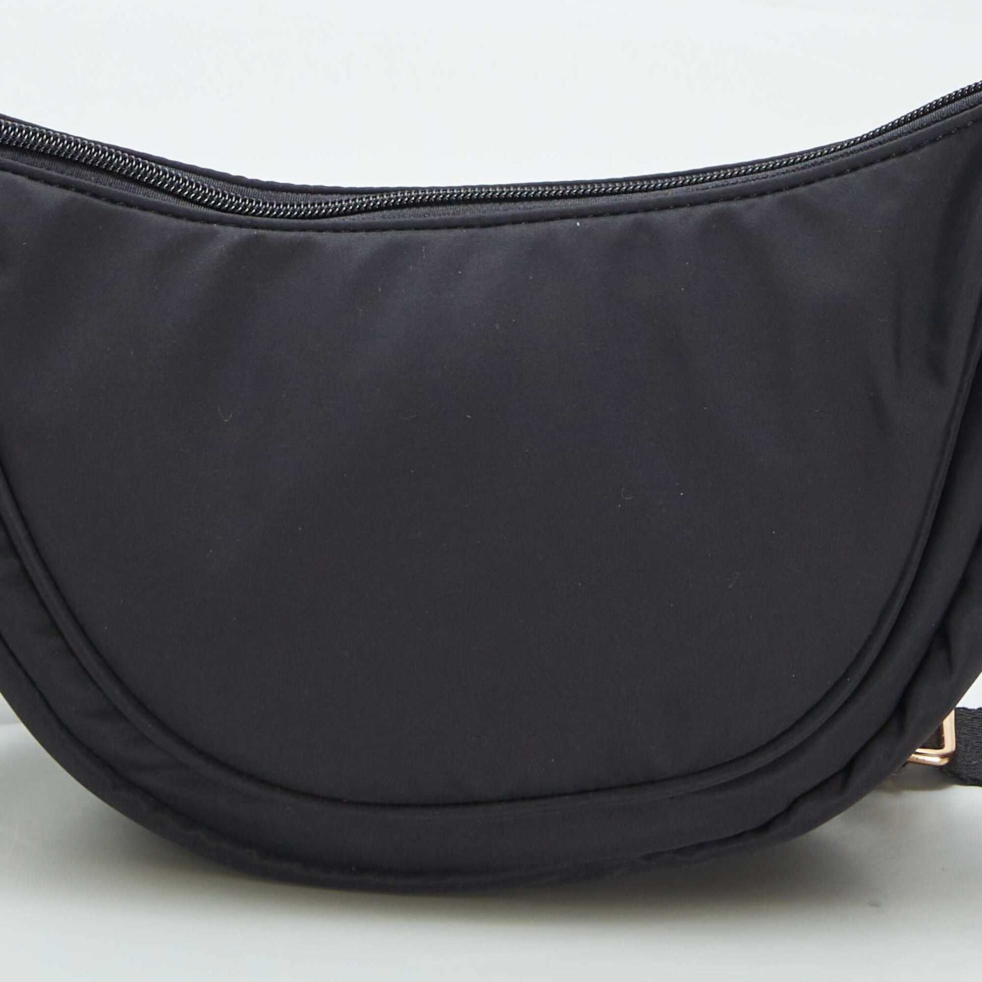 Sac demi lune en nylon NOIR