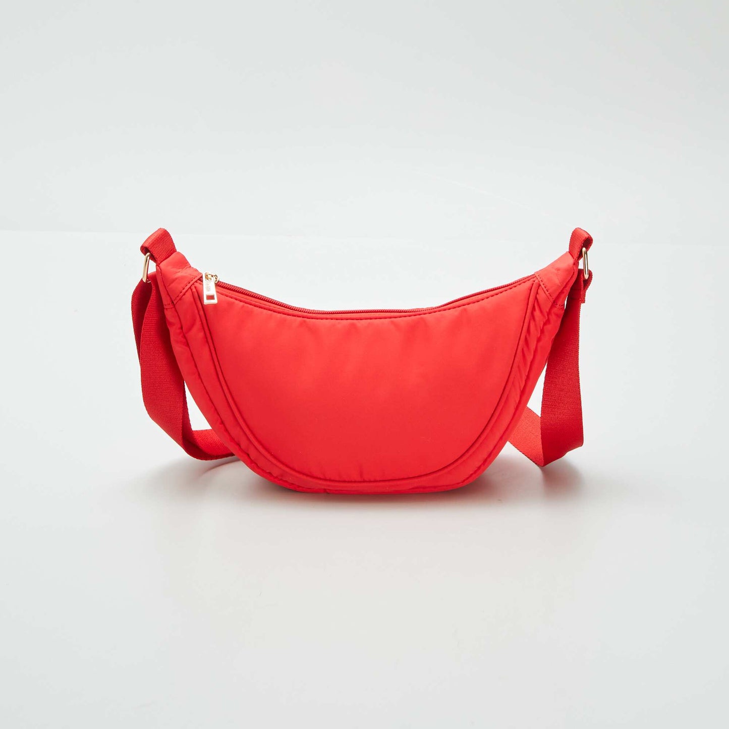 Sac demi lune en nylon ROUGE