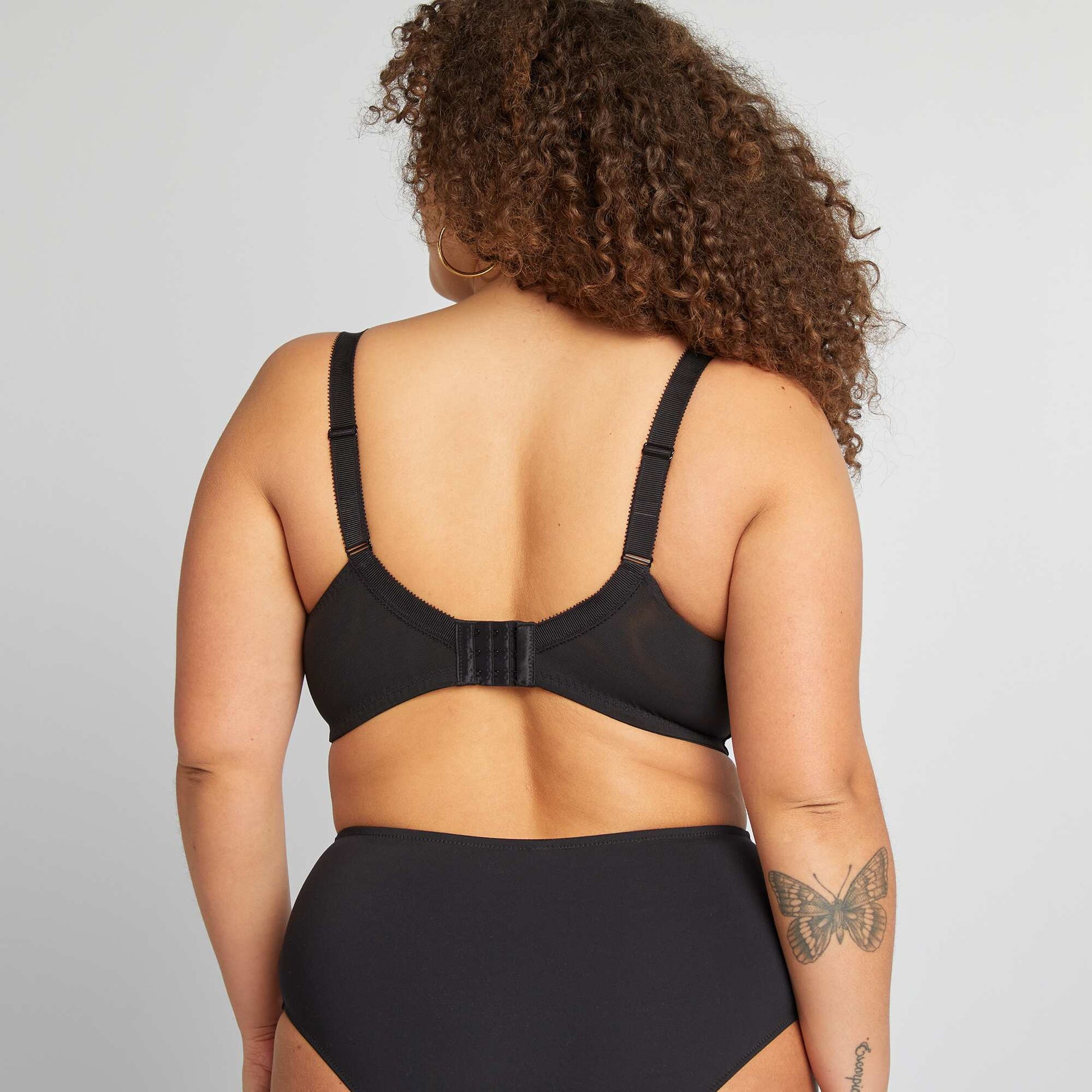 Soutien-gorge en mesh et broderies NOIR