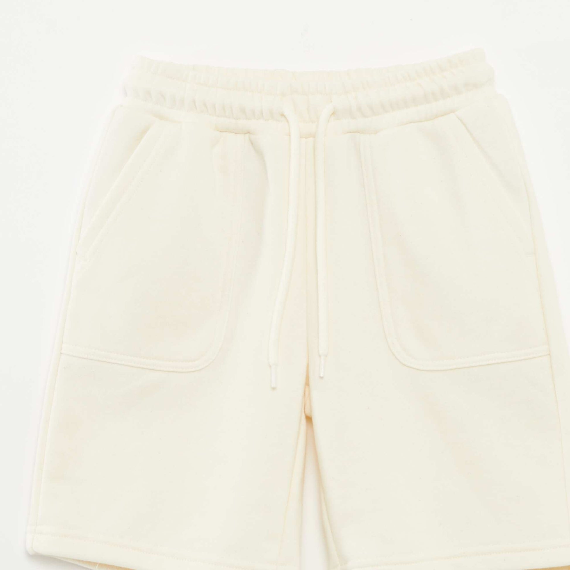 Short à grandes poches BLANC