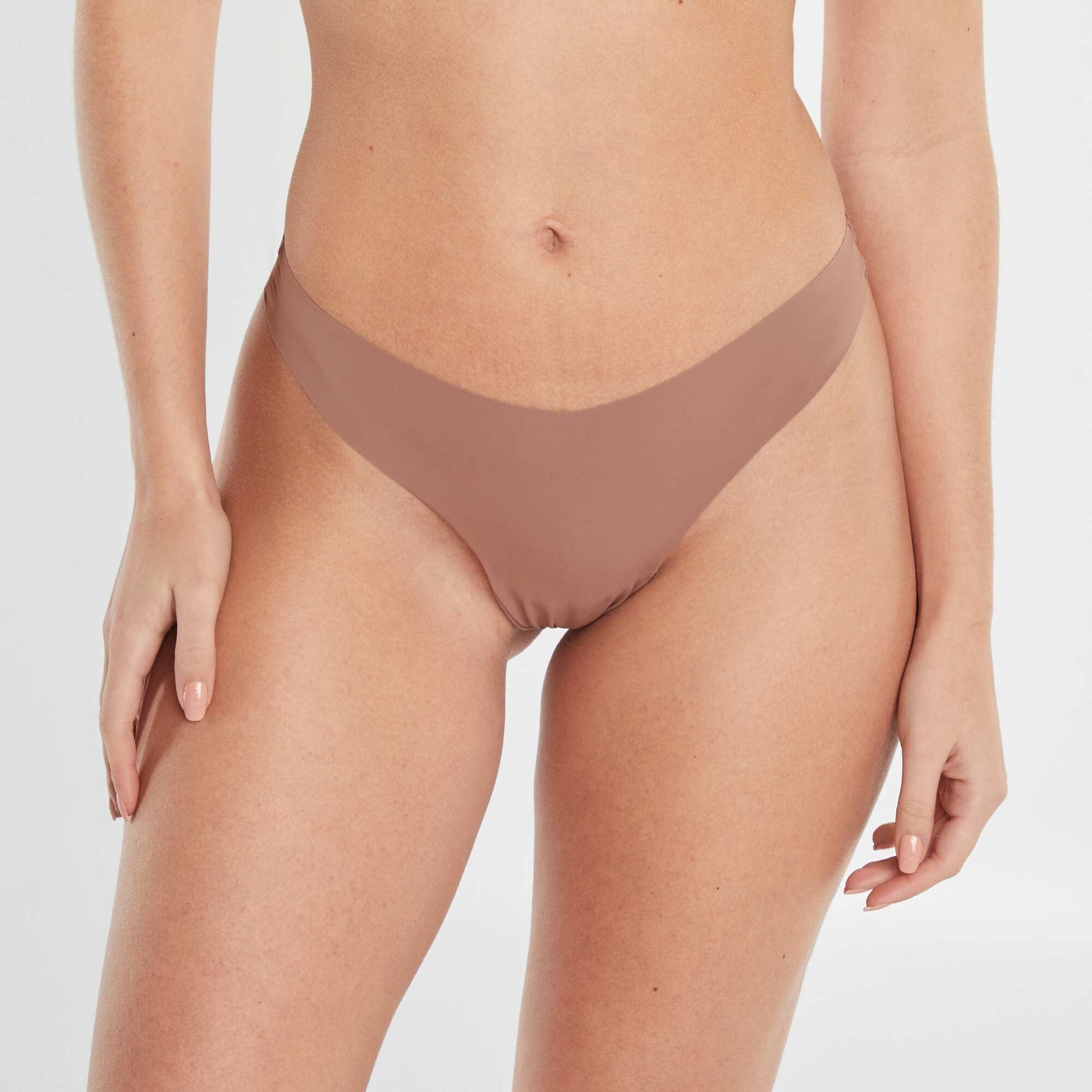 Lot de 2 tangas invisibles en microfibre MARRON