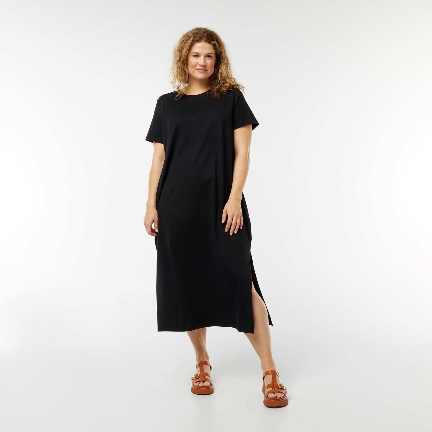 Robe t-shirt longue à manches courtes unie NOIR