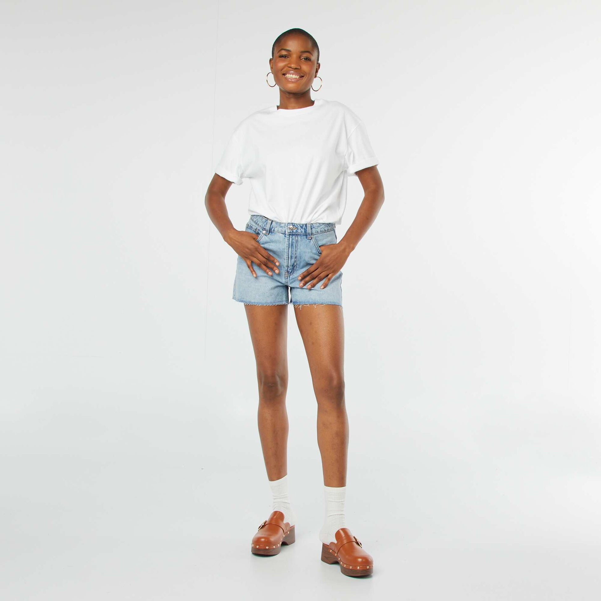 Short en denim avec finitions à cru TRIPLE STONE