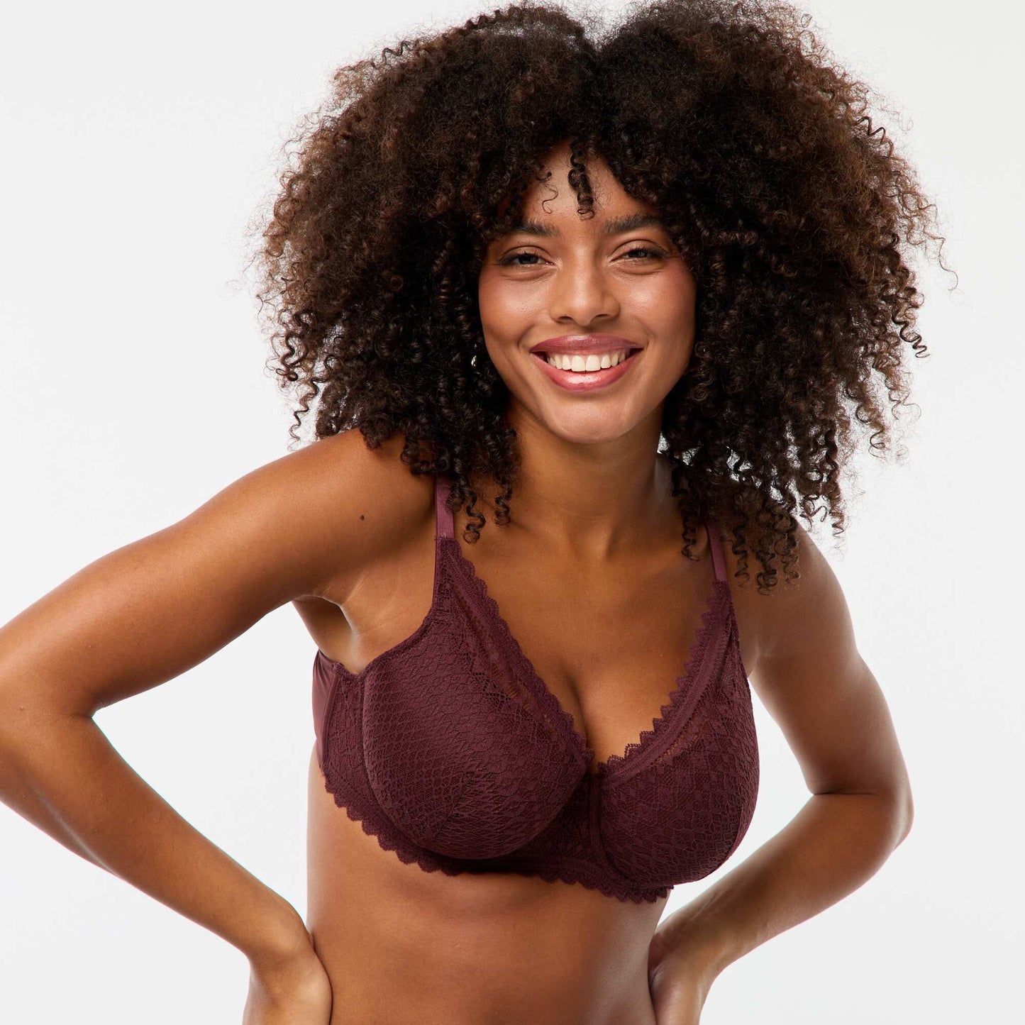Soutien-gorge corbeille emboîtant en dentelle MARRON