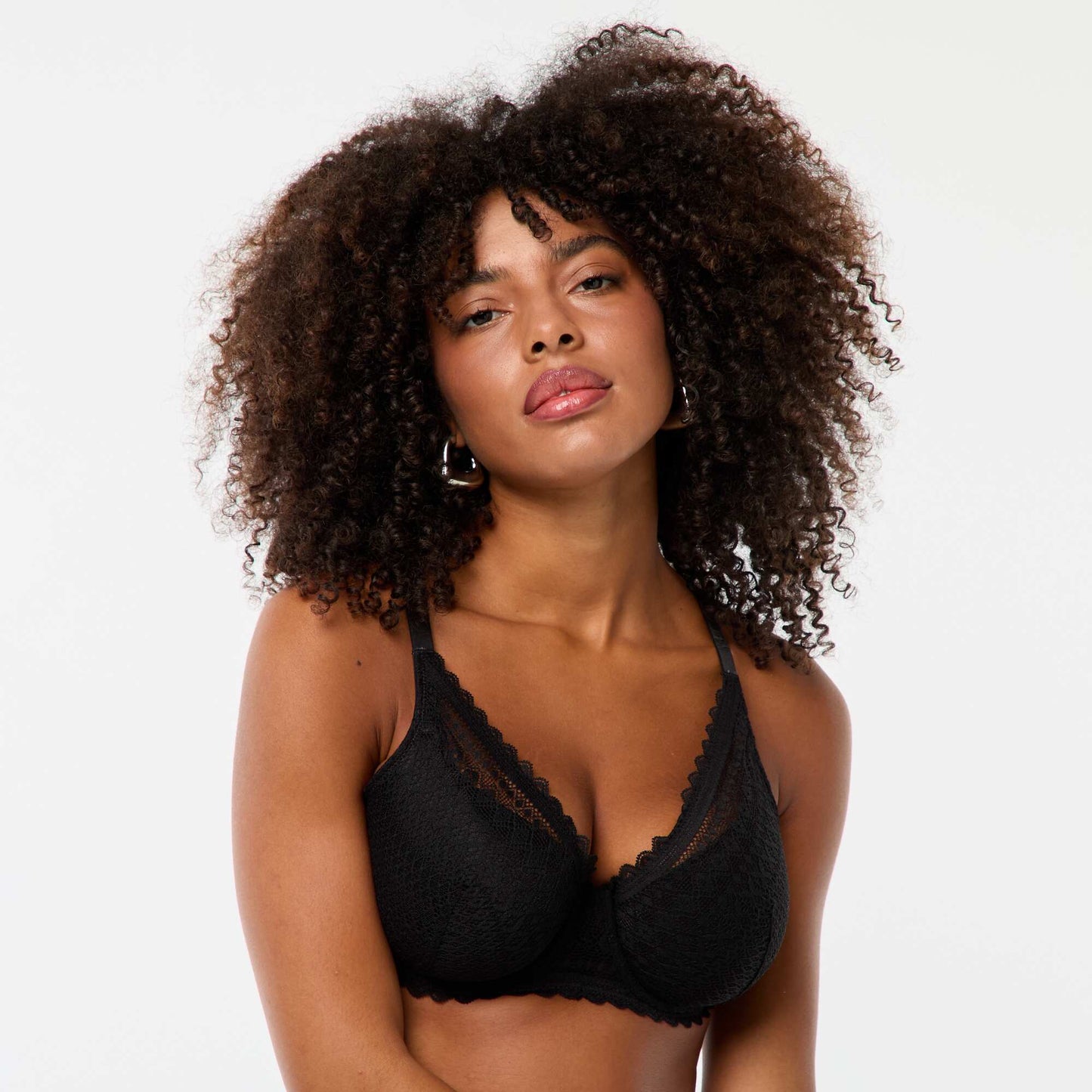 Soutien-gorge corbeille emboîtant en dentelle NOIR