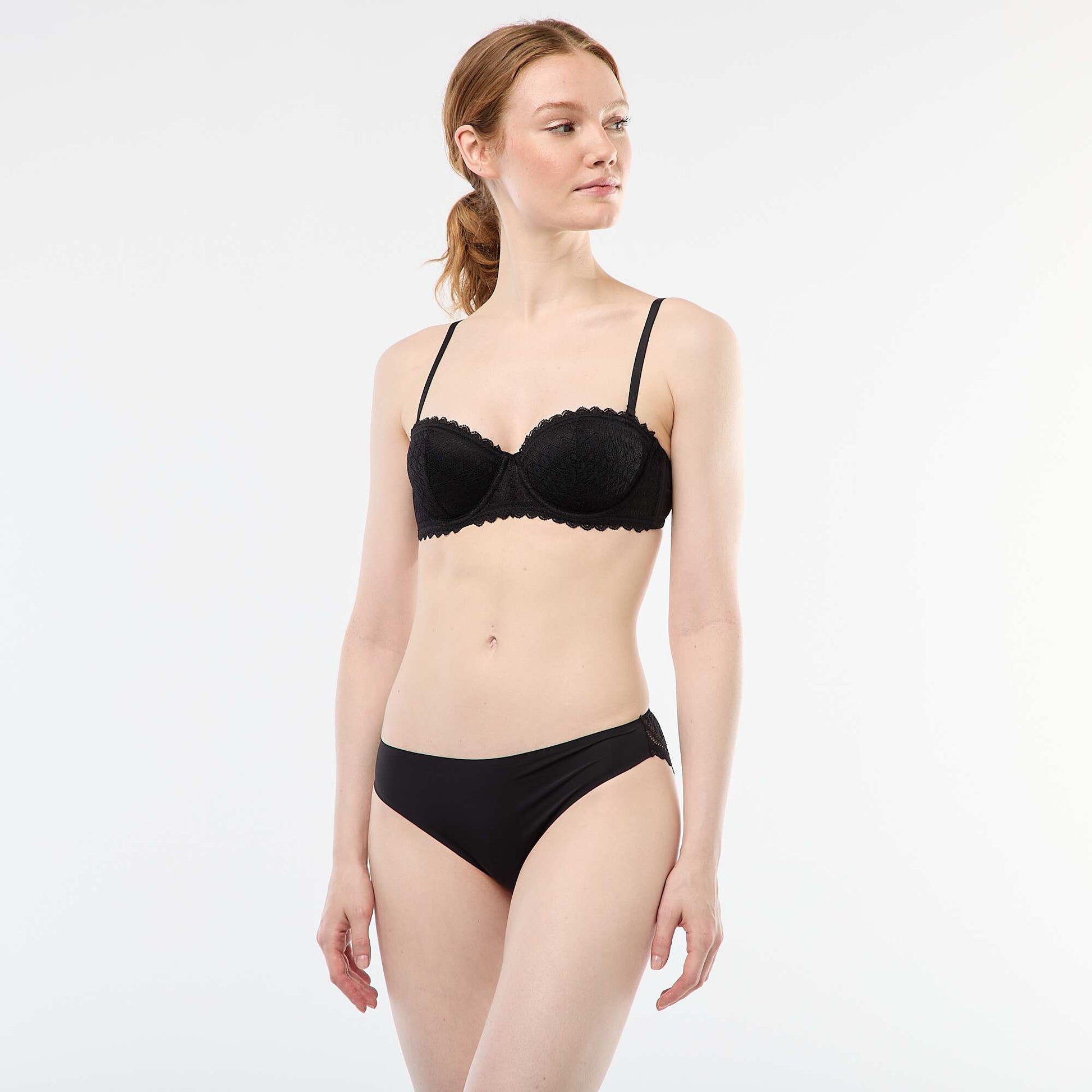 Soutien-gorge balconnet en dentelle NOIR
