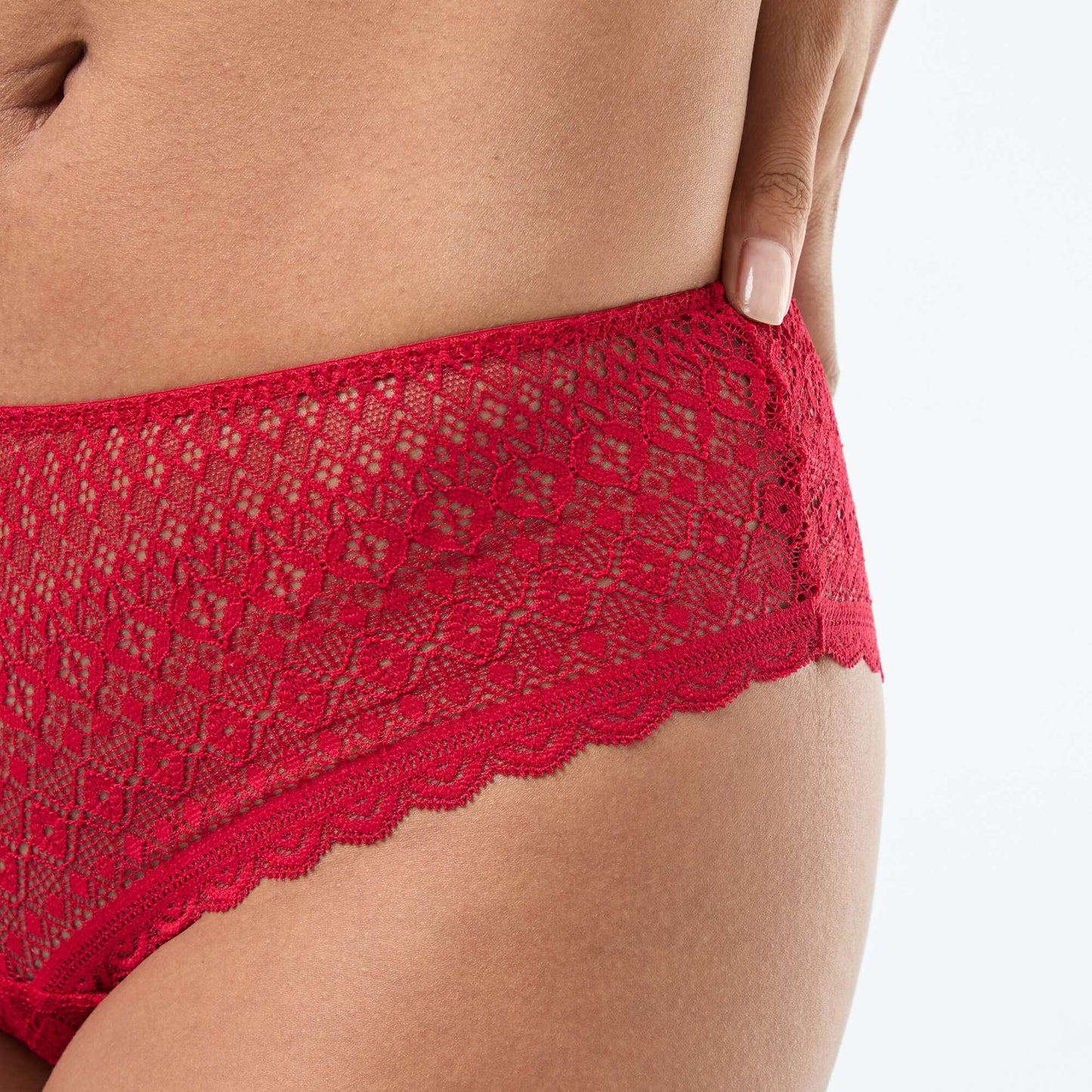 Shorty en dentelle ROUGE