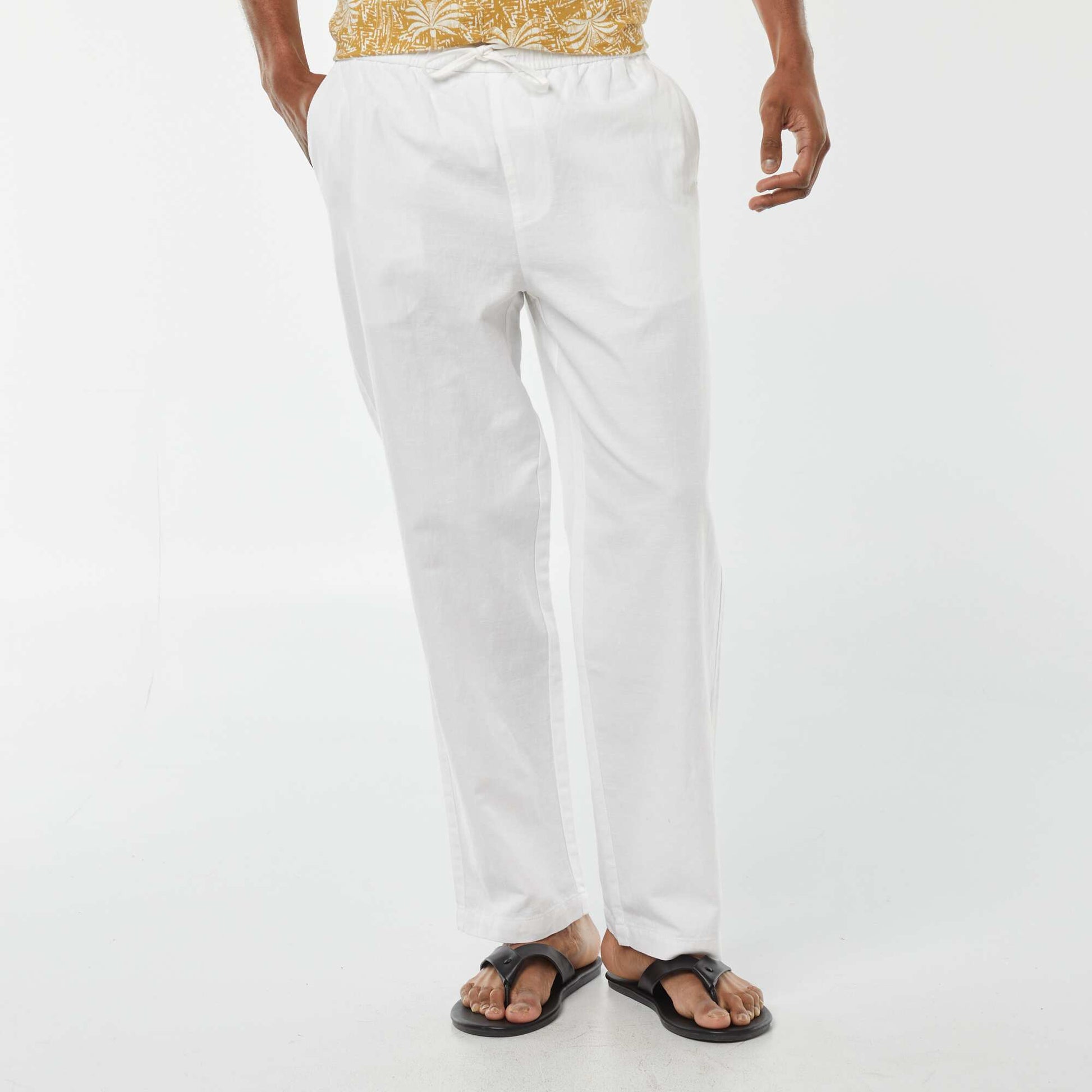 Pantalon avec taille élastiquée et liens à nouer BLANC