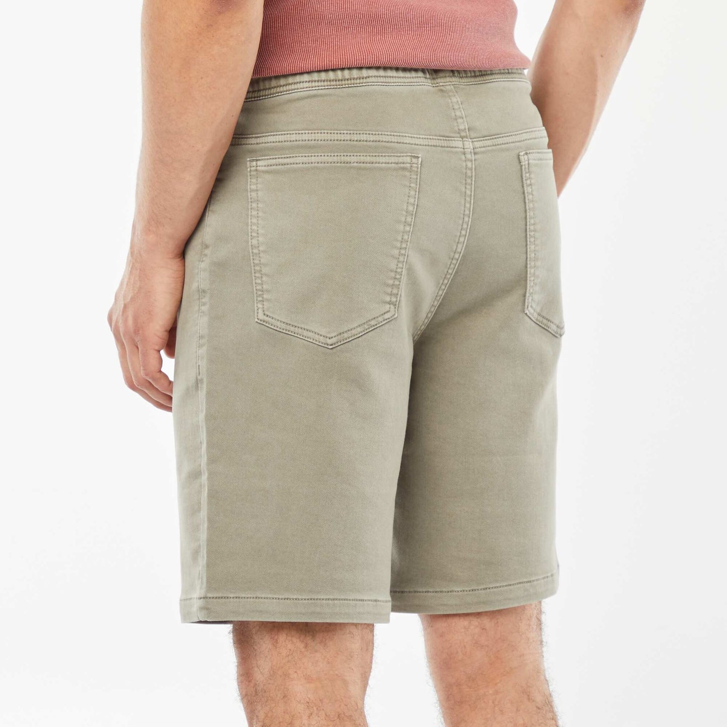 Bermuda uni avec taille élastiquée et cordons de serrage VERT