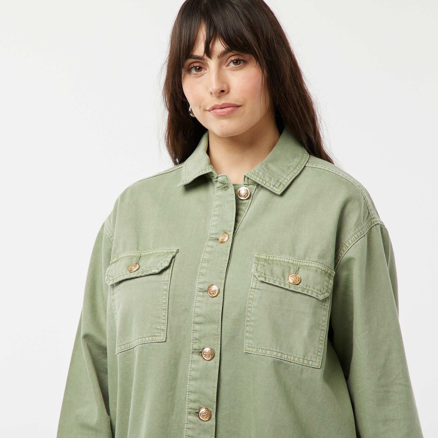 Veste en jean avec ouverture boutonnée dorée VERT