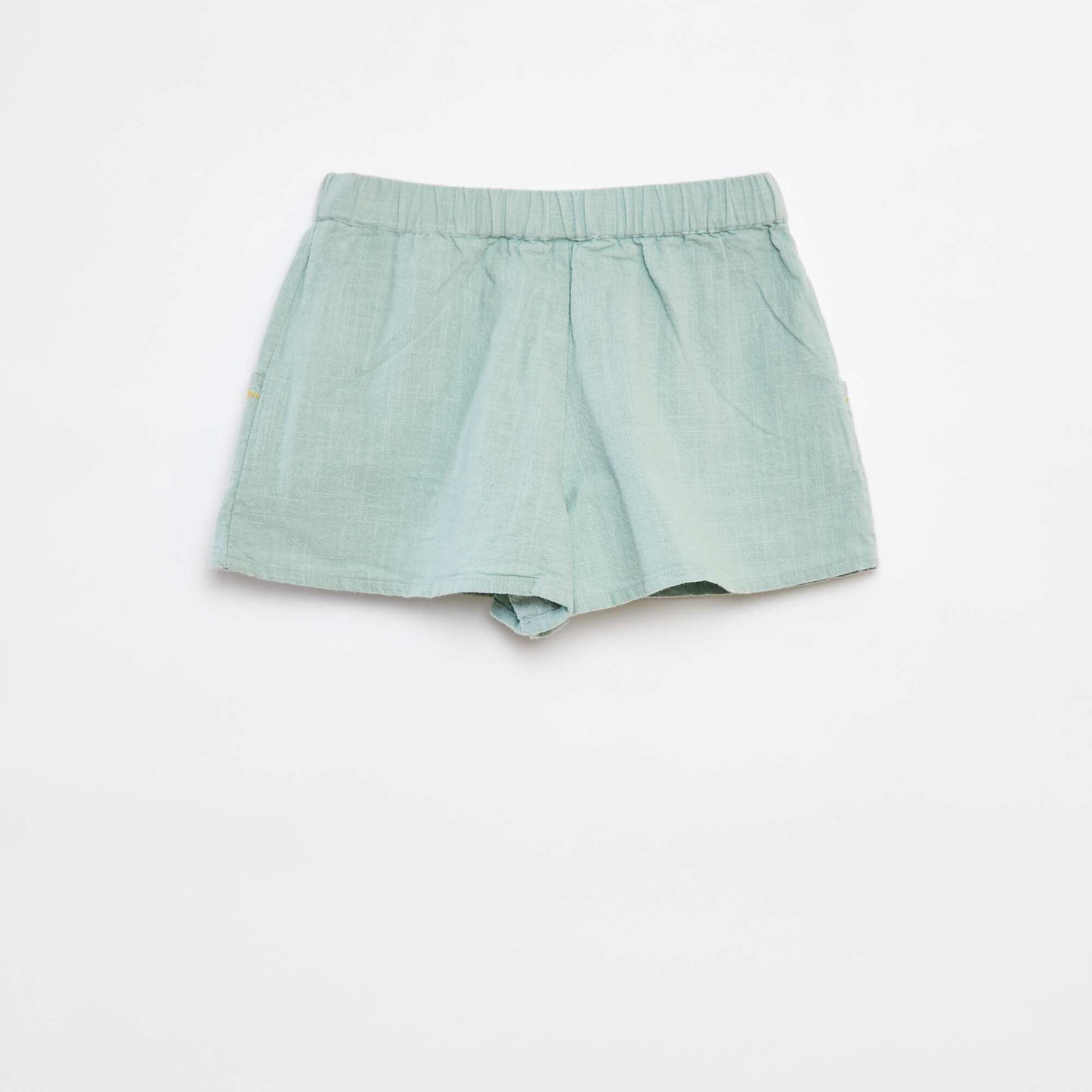 Short léger avec broderies et 2 poches VERT