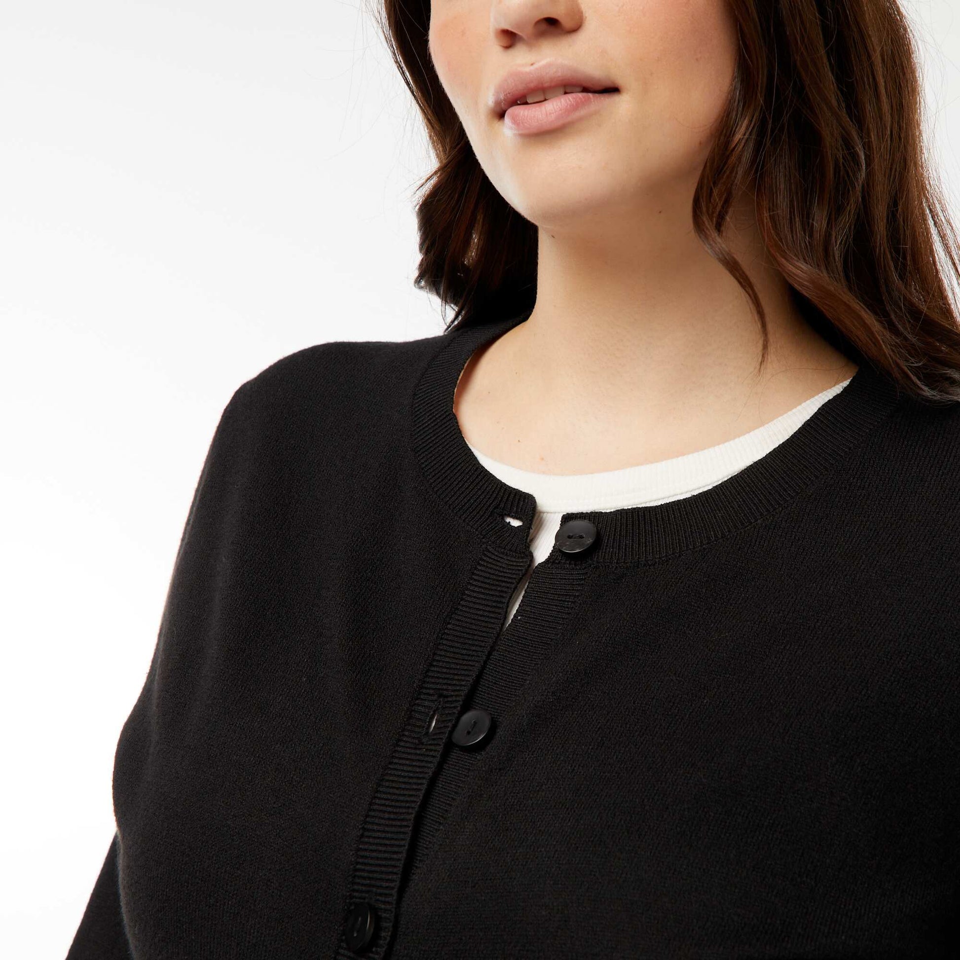 Gilet en maille fine jauge avec ouverture boutonnée NOIR