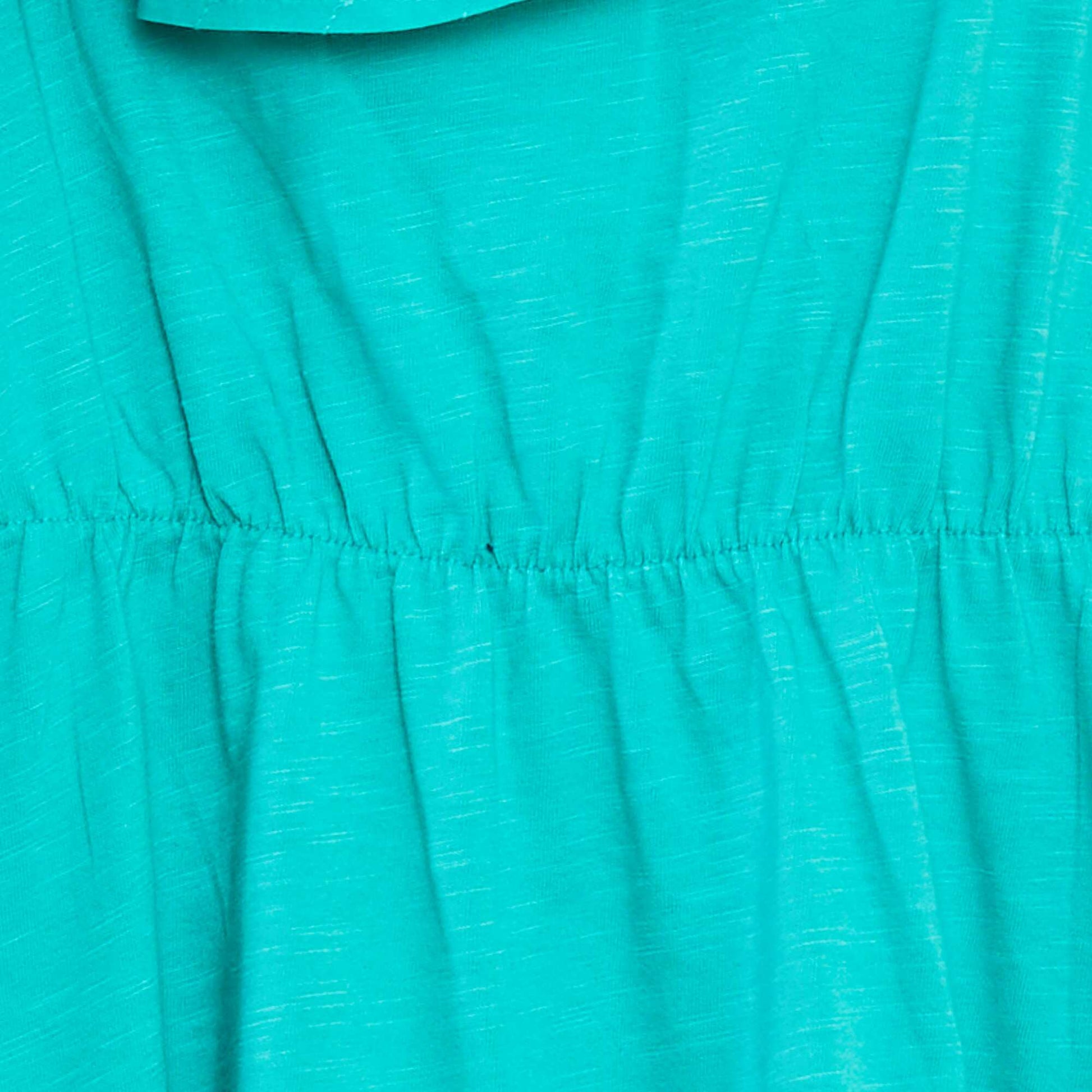 Robe avec épaule dénudée et broderies anglaises VERT
