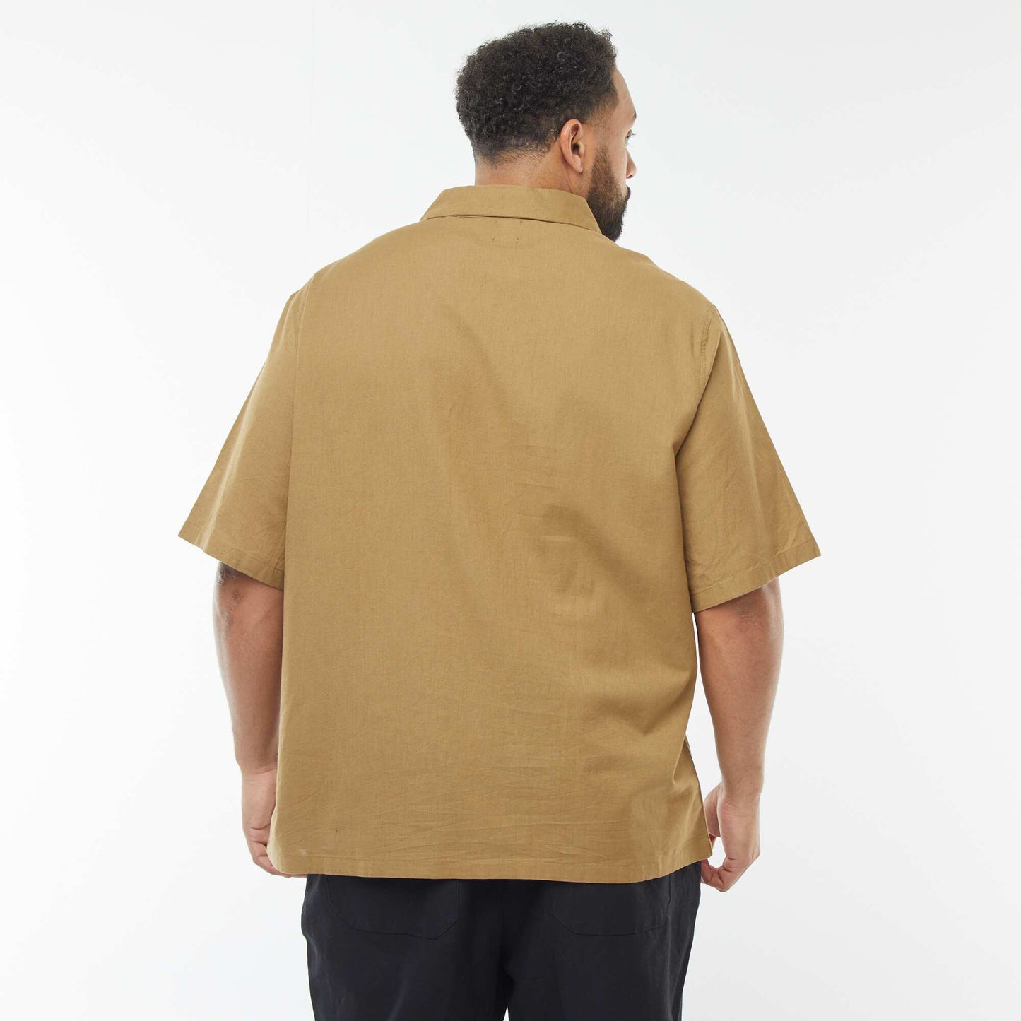 Chemise manches courtes avec broderies fantaisies devant KAKI