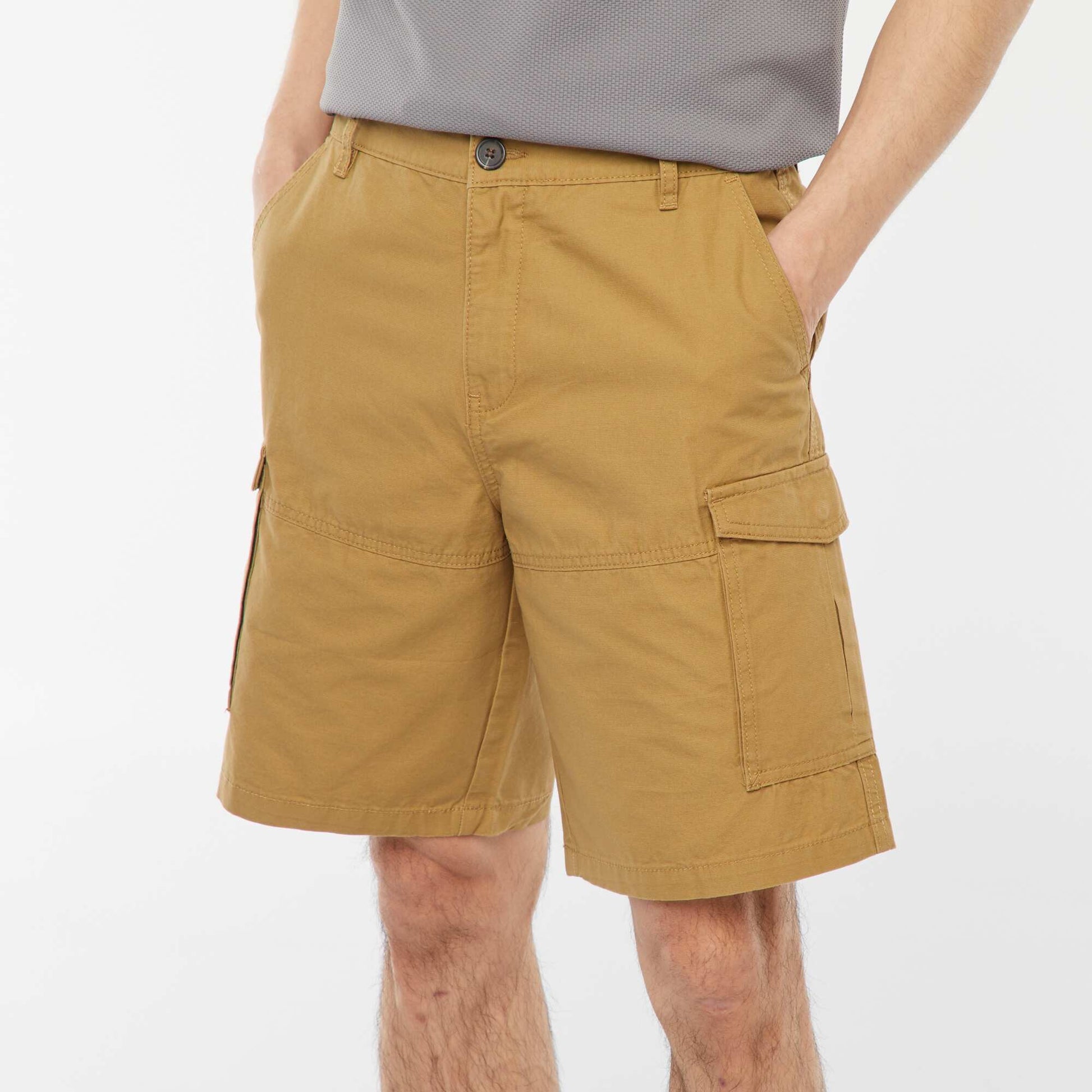 Bermuda chino en twill uni multipoches VERT
