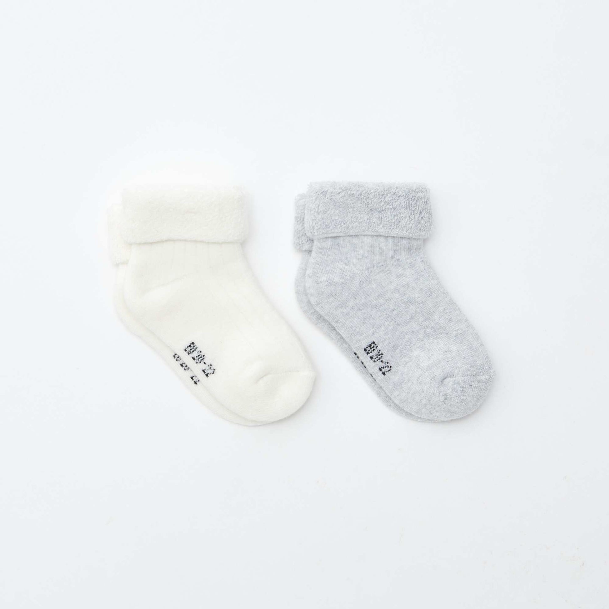 Lot de 2 paires de chaussettes naissance GRIS