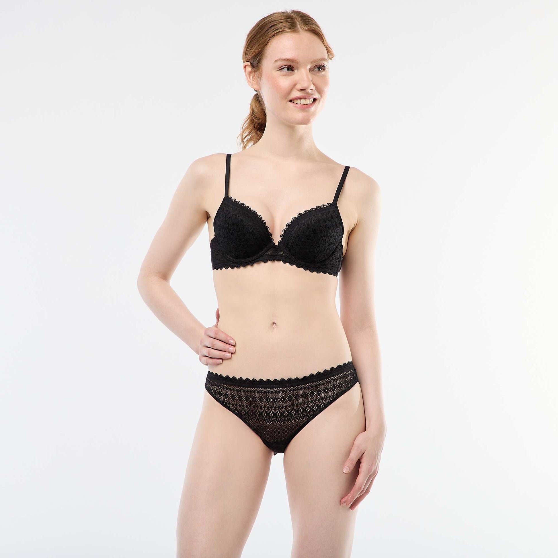 Culotte en dentelle NOIR