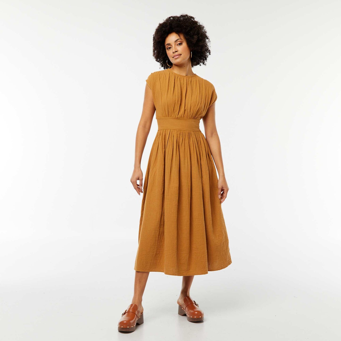 Robe longue sans manches MARRON