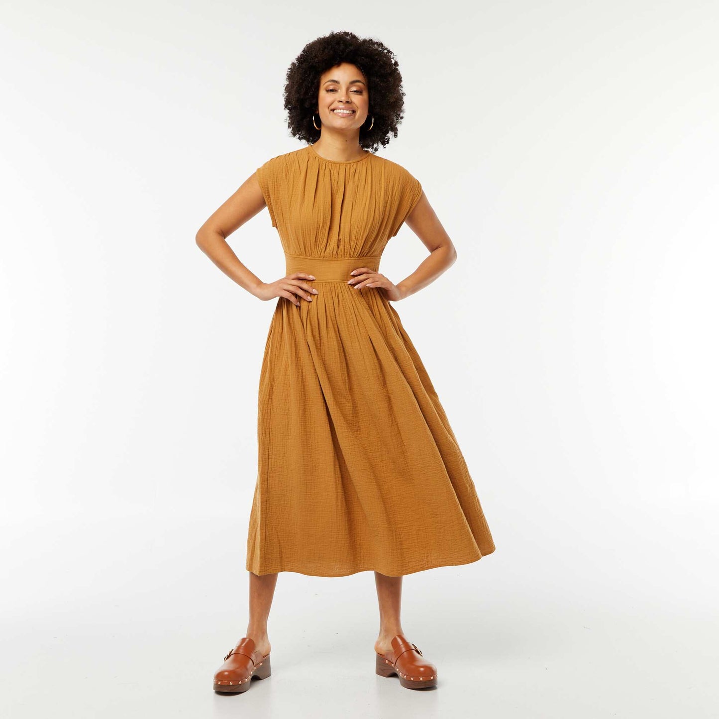 Robe longue sans manches MARRON