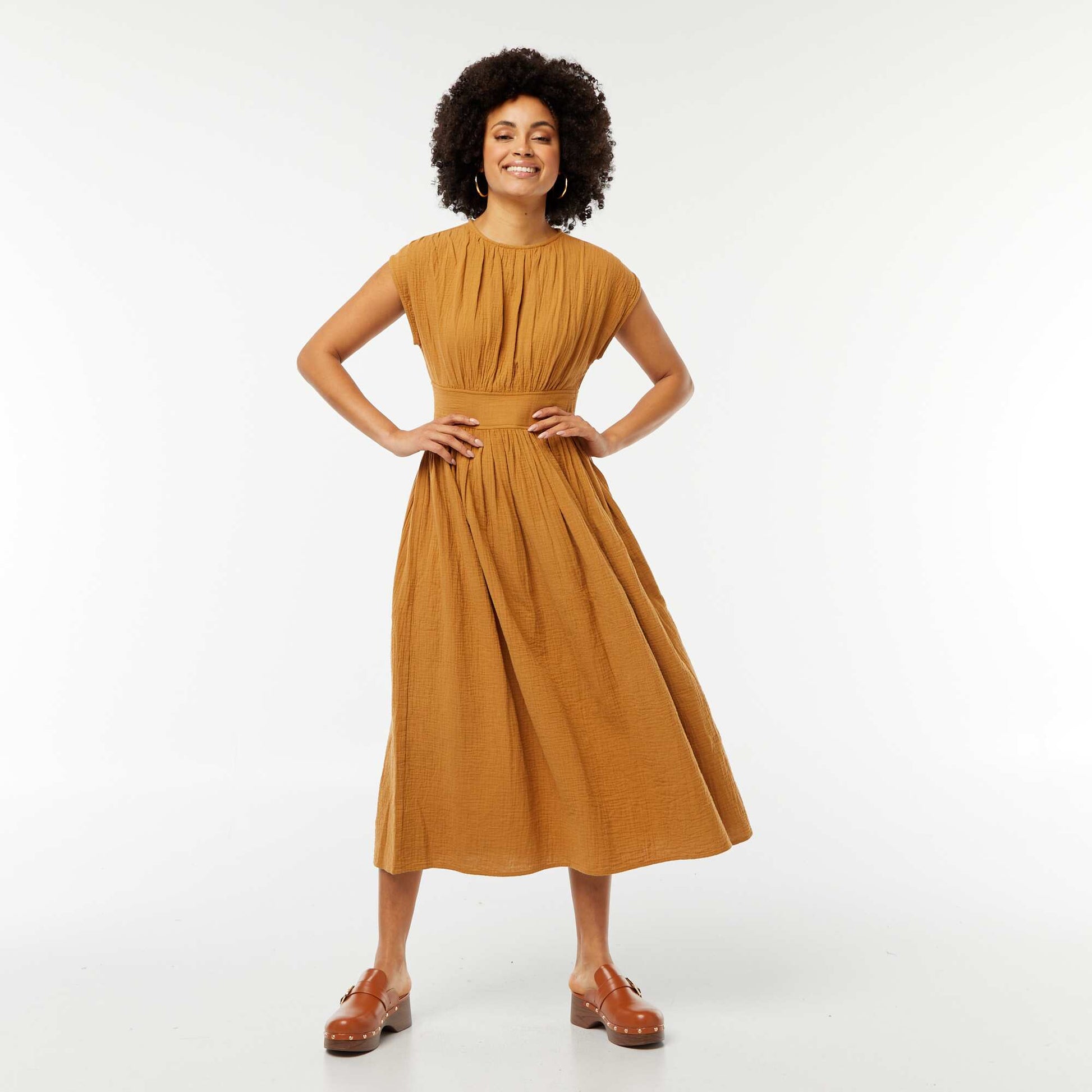 Robe longue sans manches MARRON
