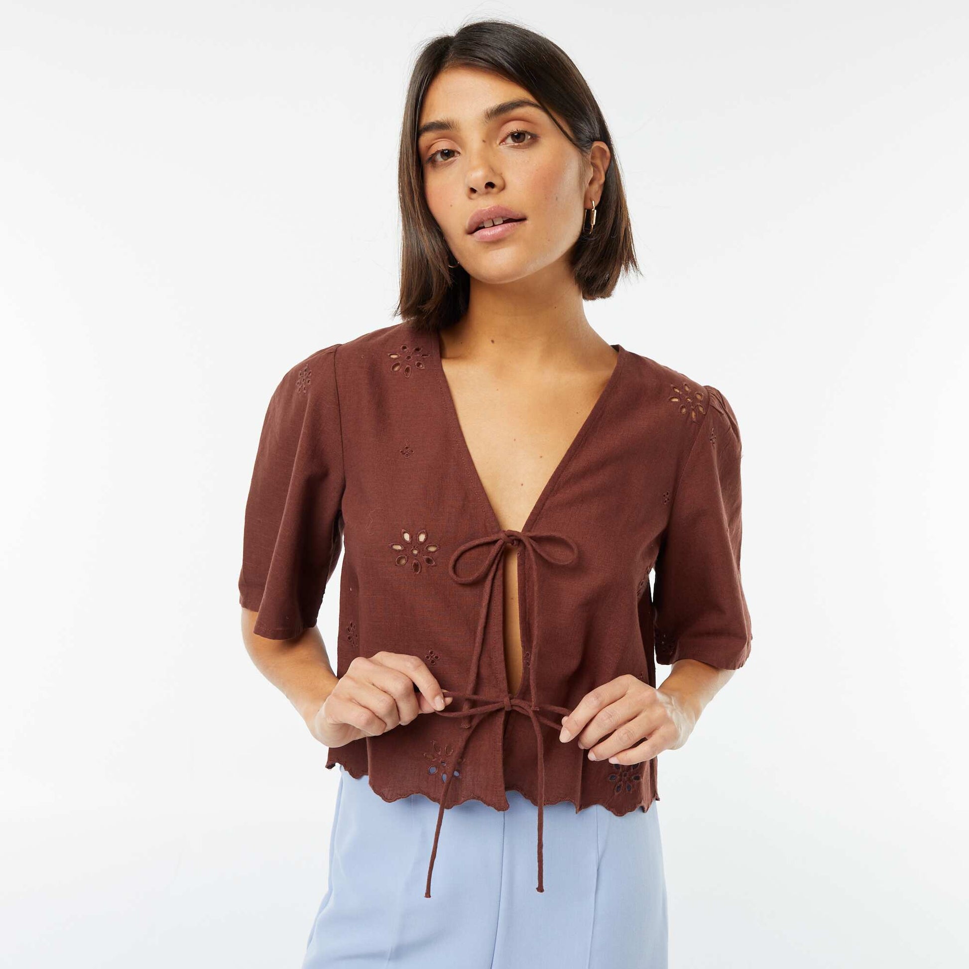 Blouse  avec liens et manches 3/4 MARRON