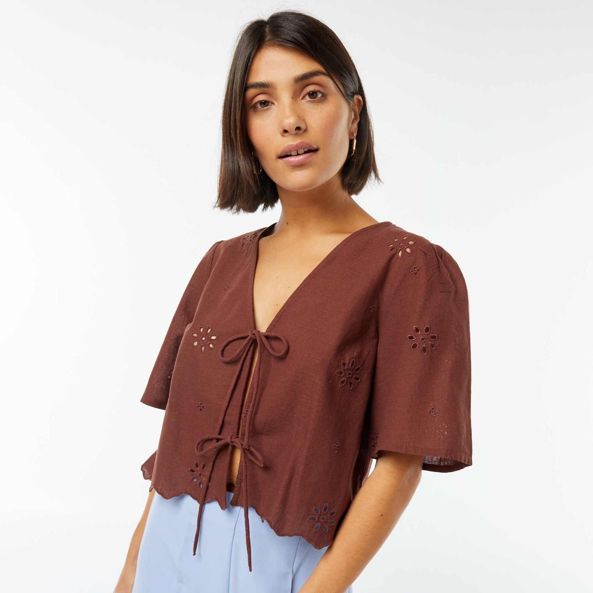 Blouse  avec liens et manches 3/4 MARRON