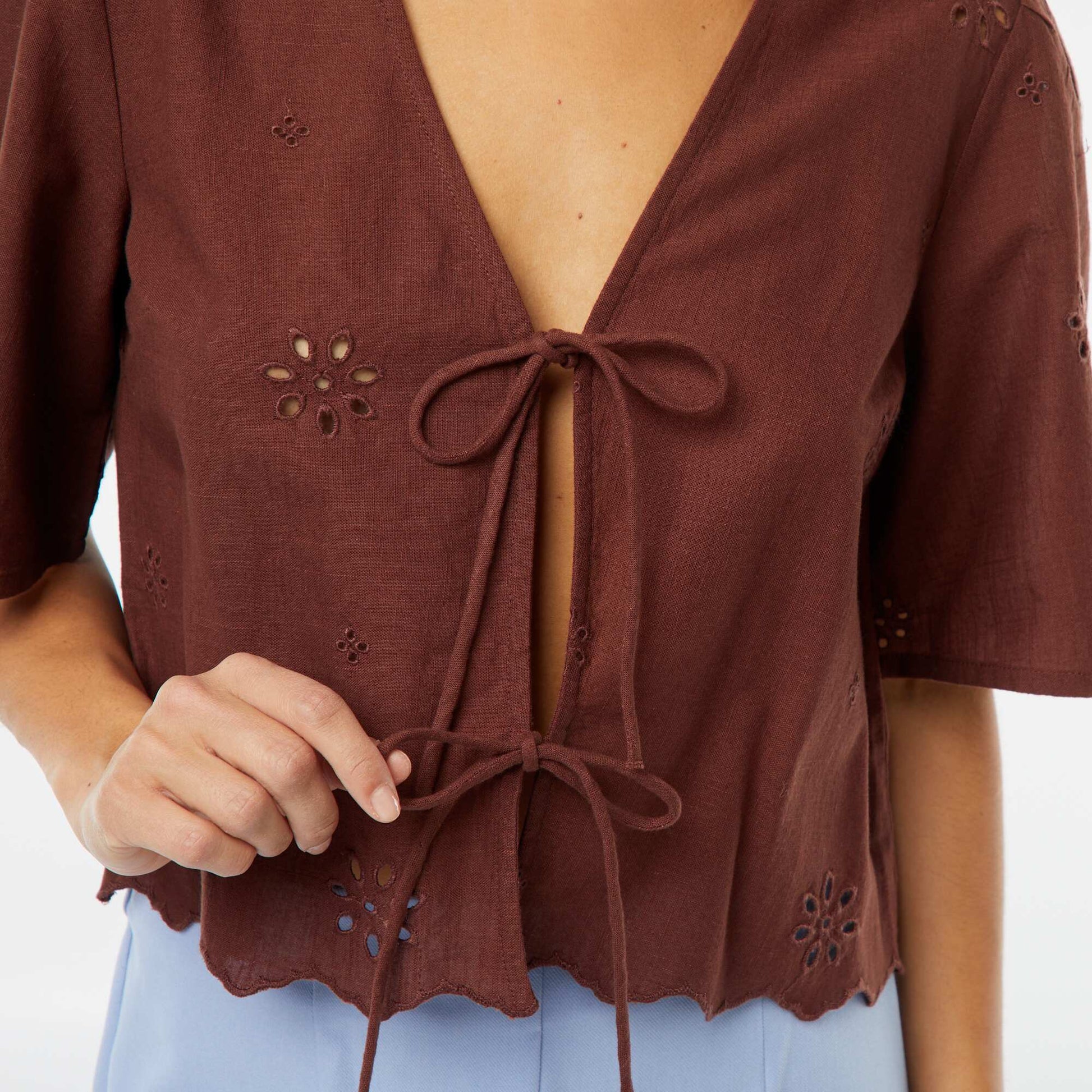 Blouse  avec liens et manches 3/4 MARRON