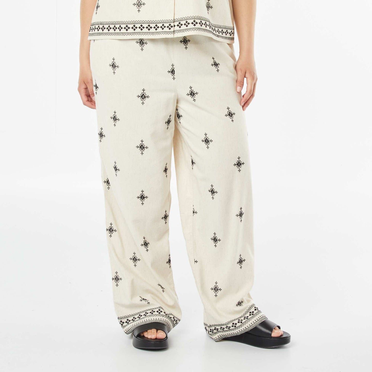 Pantalon large 3/4 brodé BEIGE