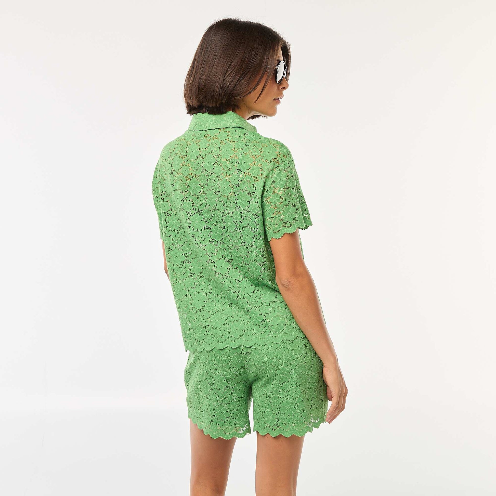Chemisier uni à manches courtes et en maille dentelle VERT
