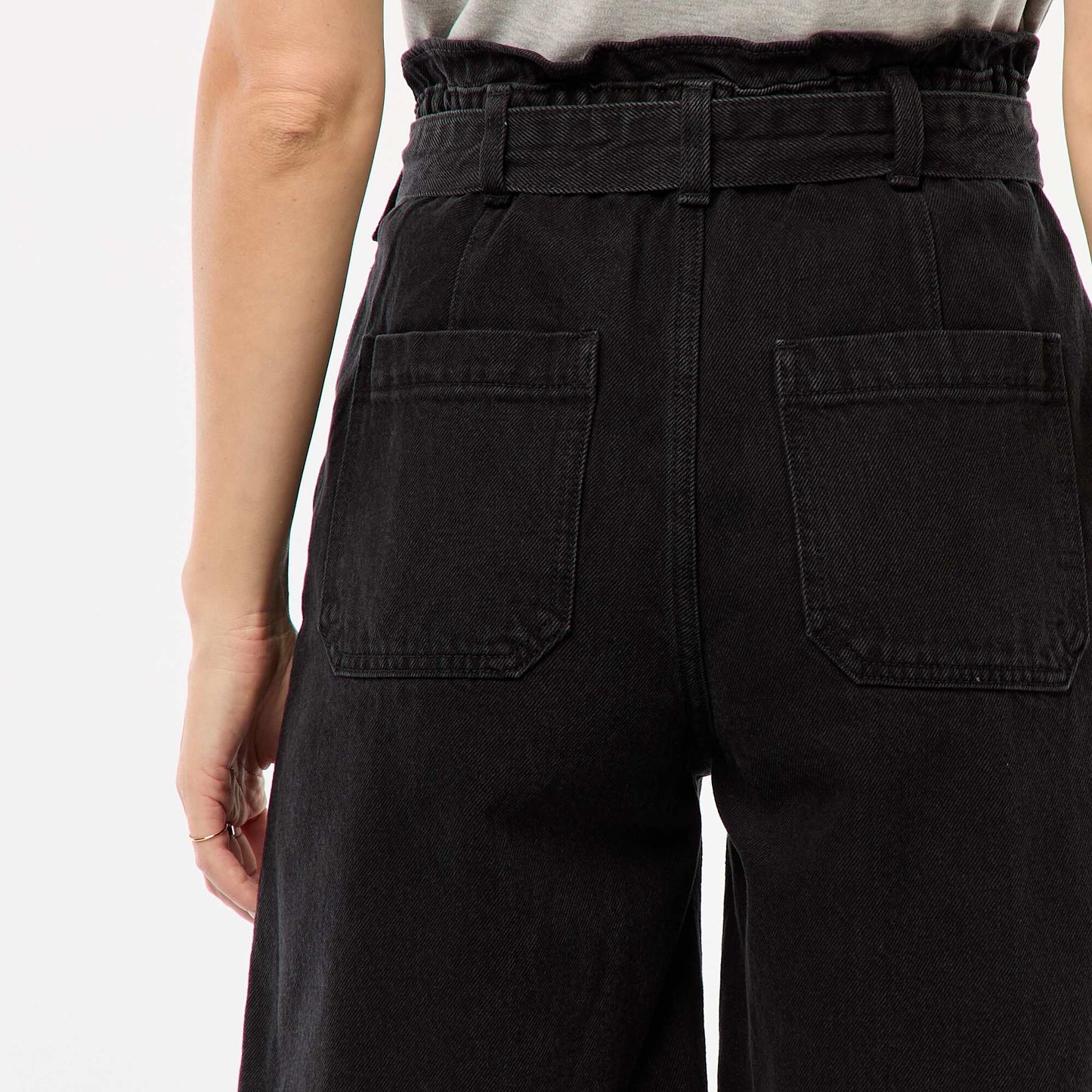 Short taille haute denim avec ceinture NOIR