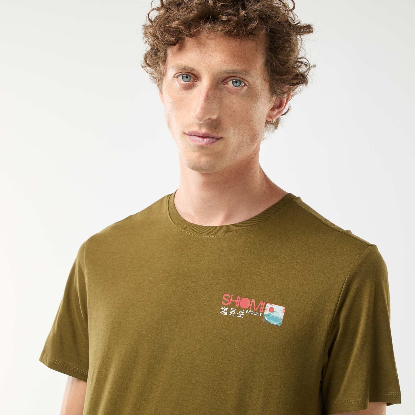 T-shirt imprimé à manches courtes et col rond VERT