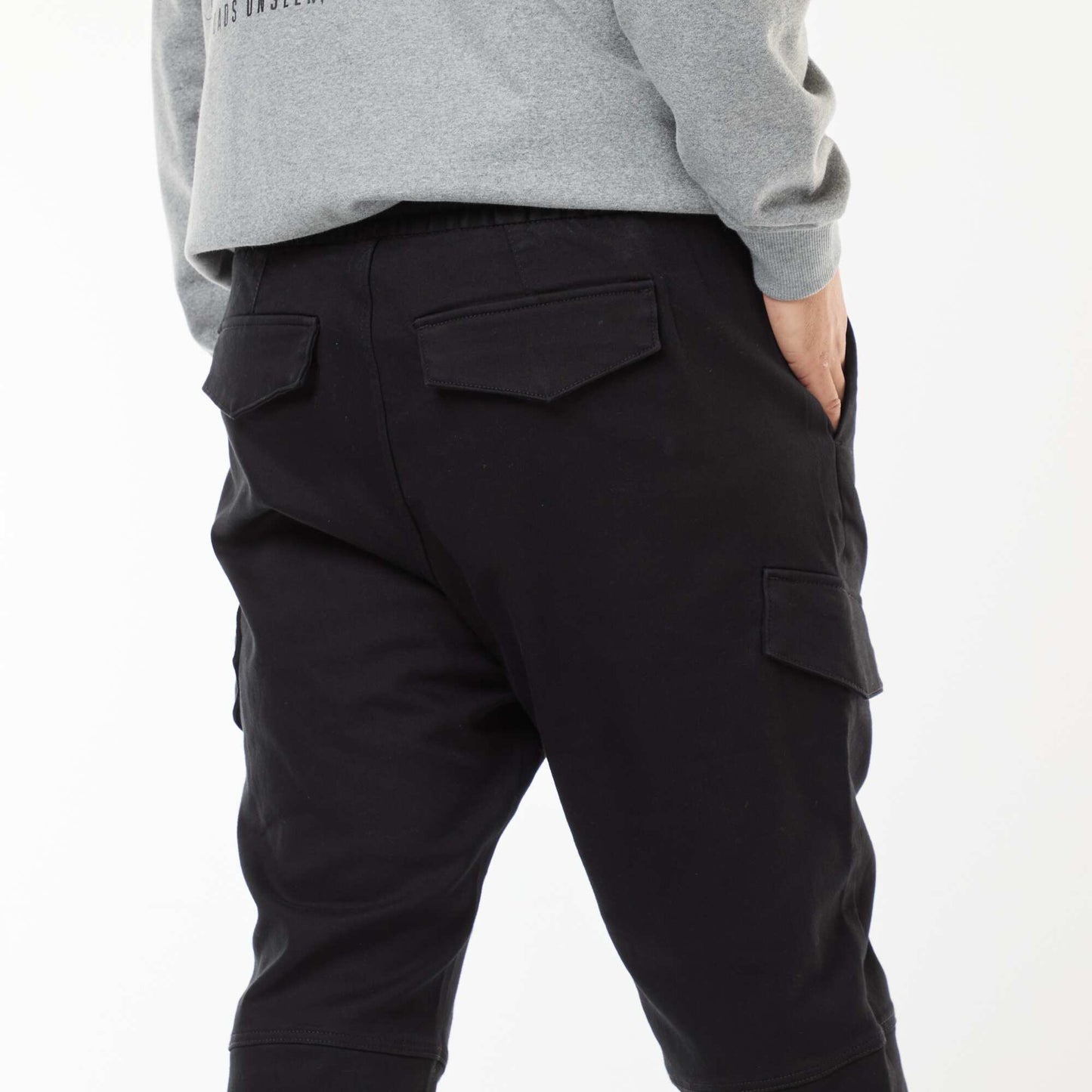 Pantalon multipoches uni avec ceinture élastiquée NOIR