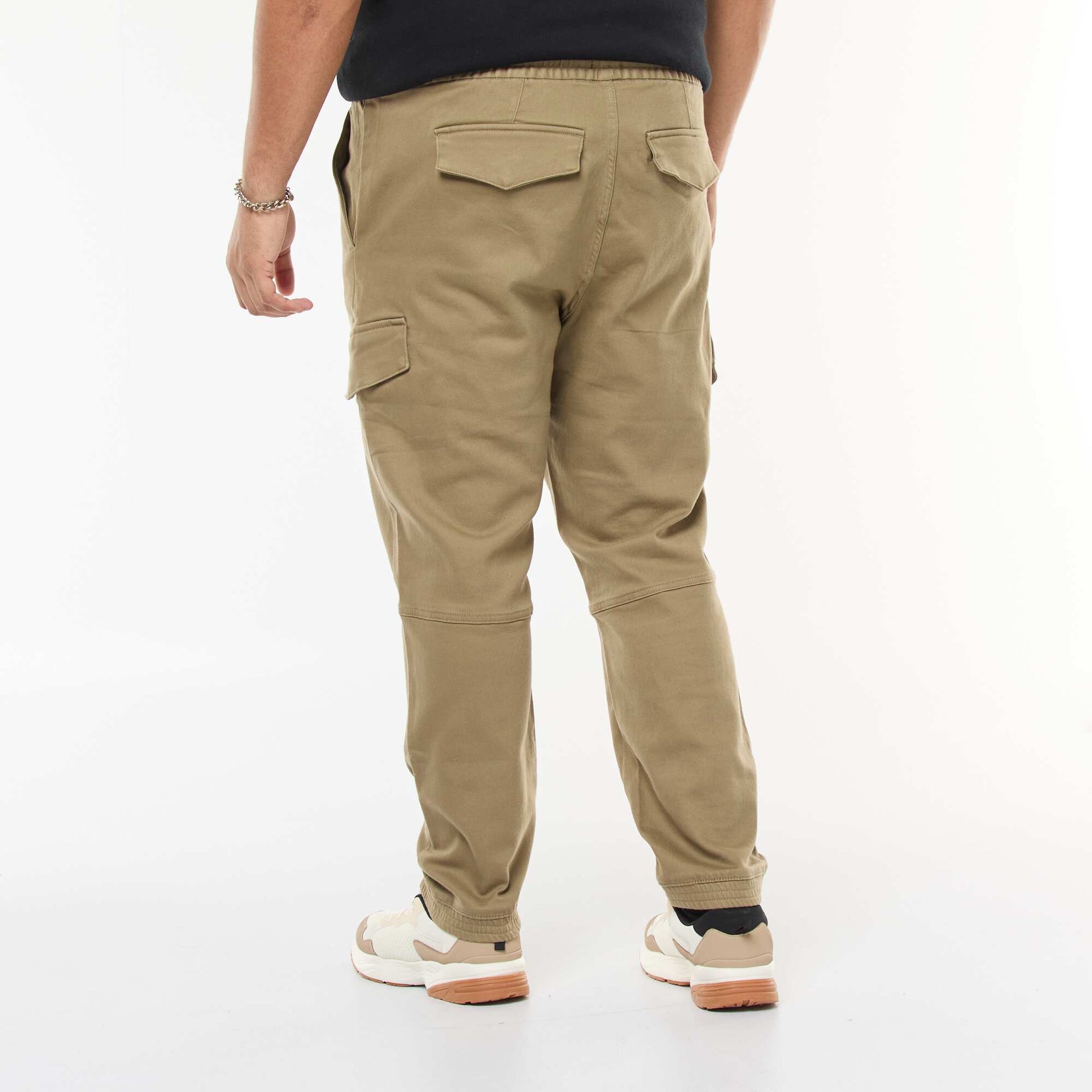 Pantalon multipoches uni avec ceinture élastiquée VERT